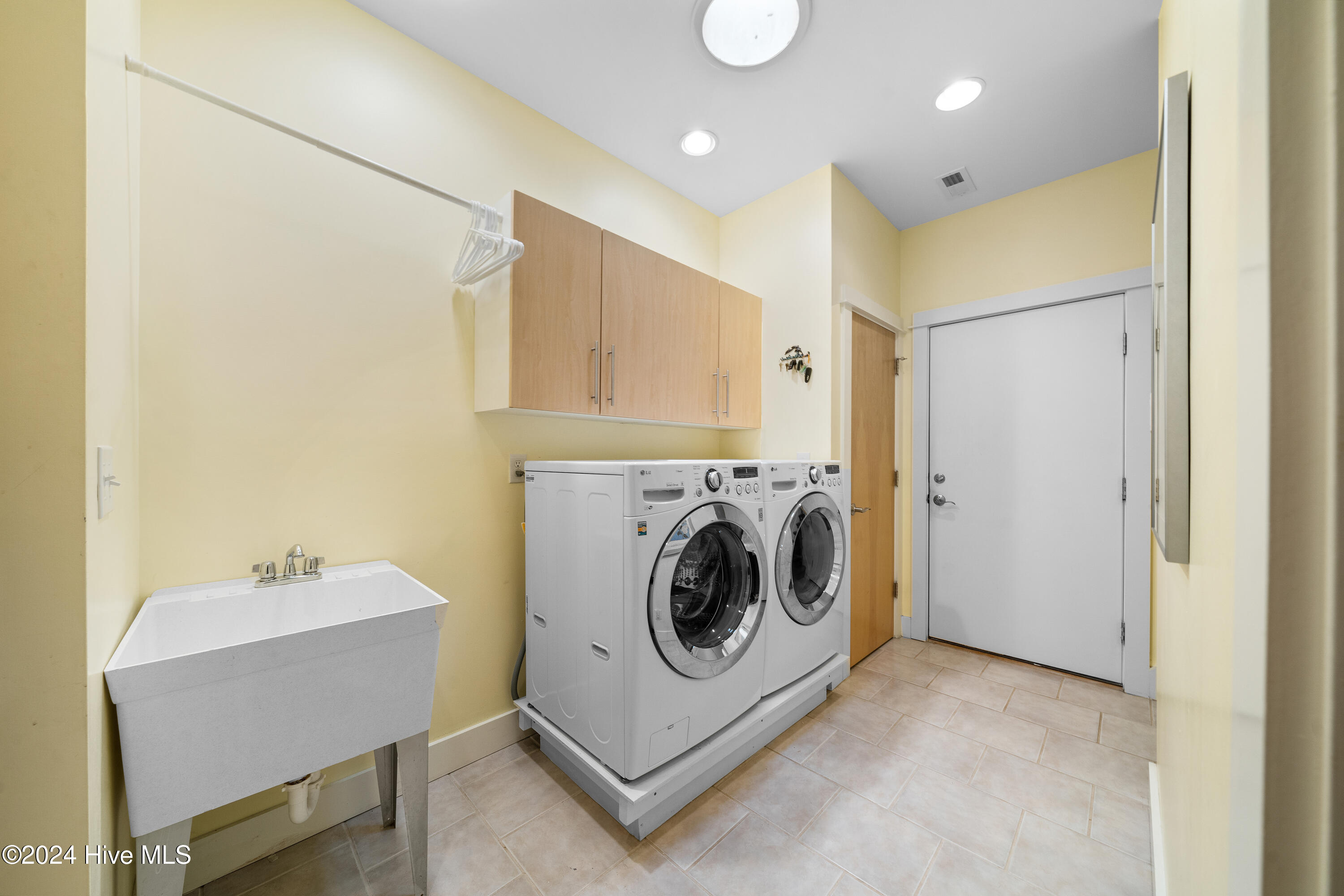 2945 Moorings Way Property Photo 41