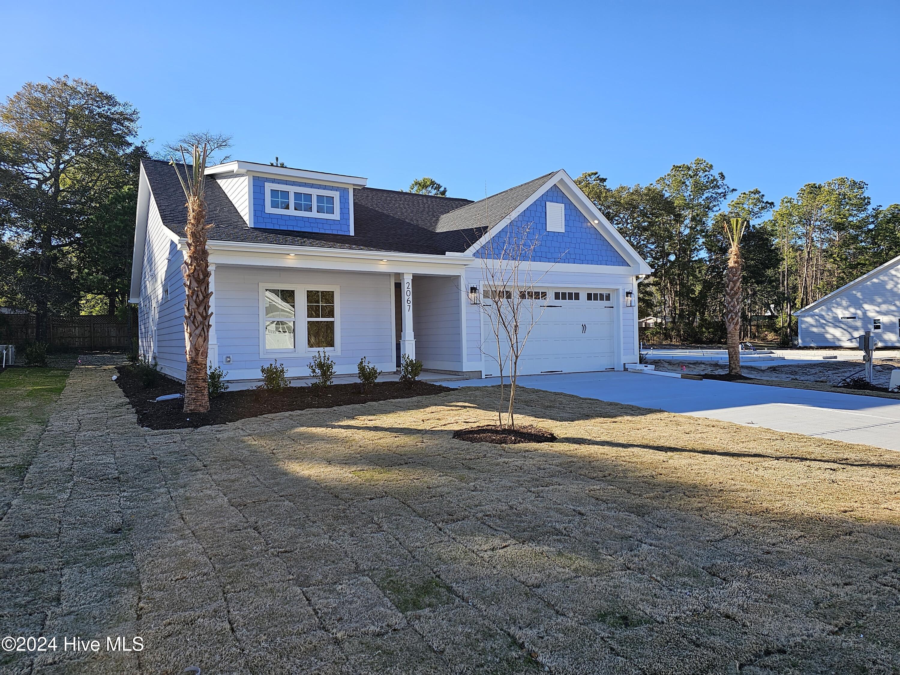 2039 Greenside Manor Drive L-14 Property Photo 1
