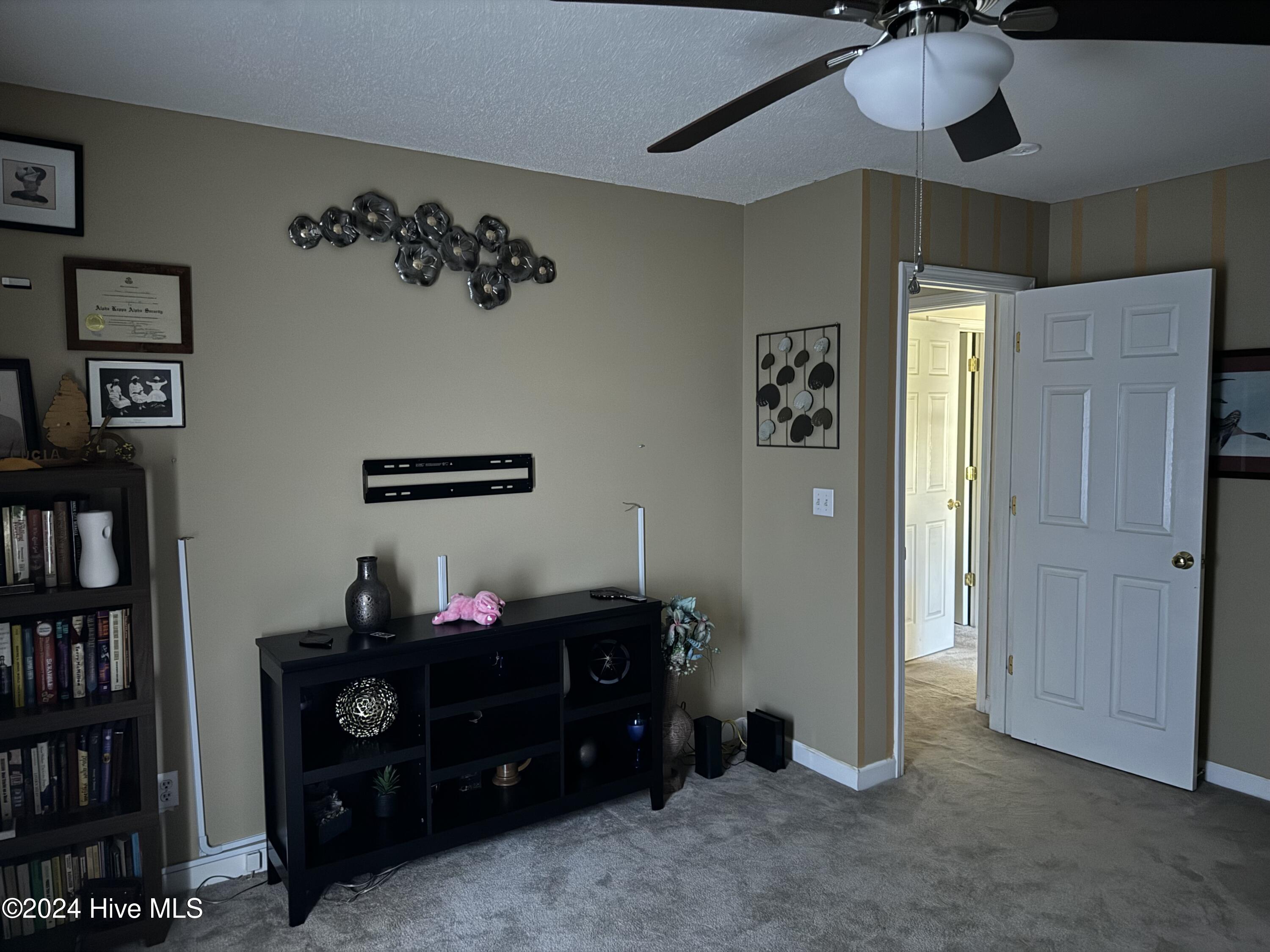107 Switch Road Property Photo 7