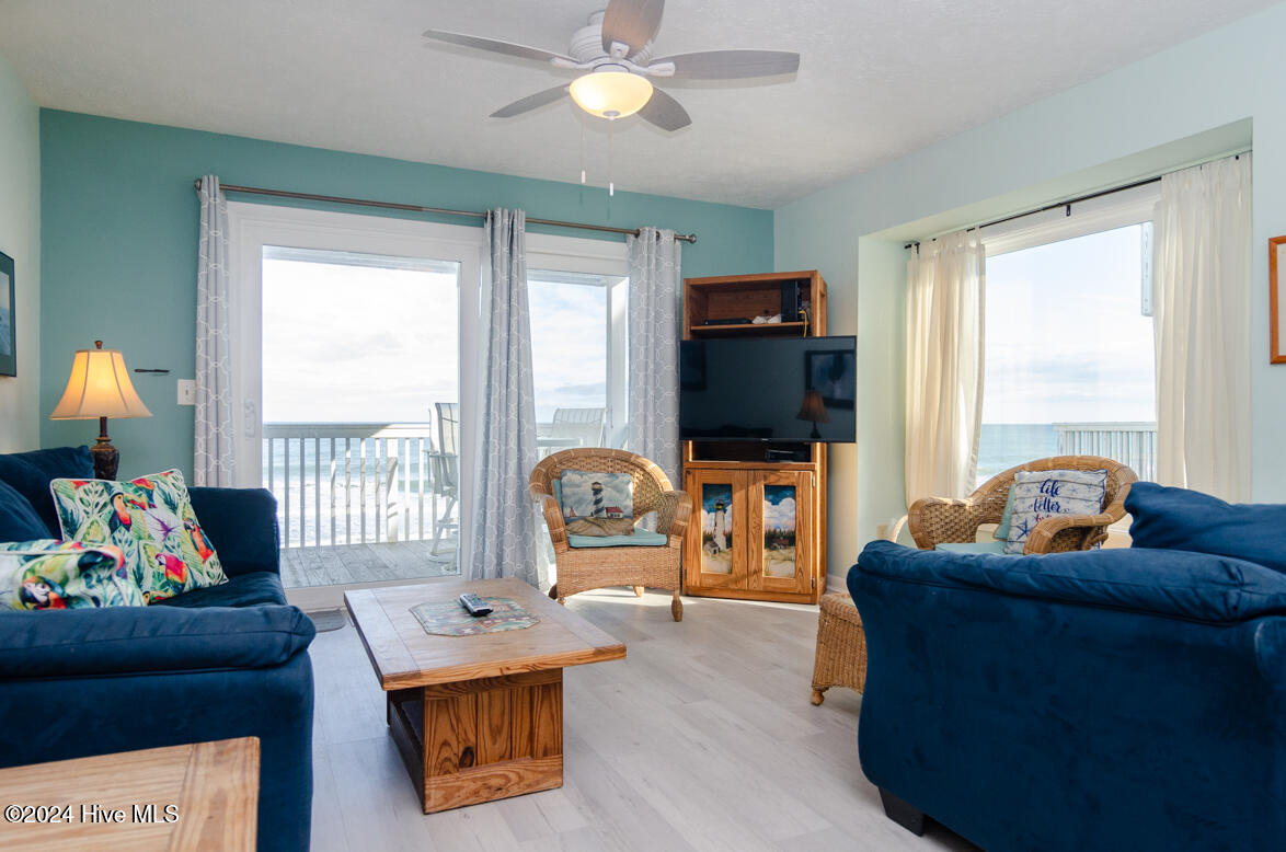 1207 Sand Dollar Court Property Photo 6