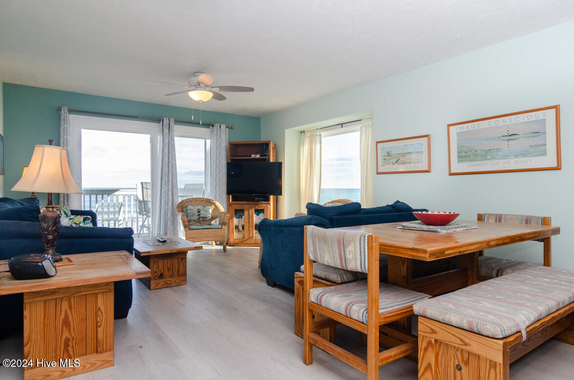 1207 Sand Dollar Court Property Photo 8