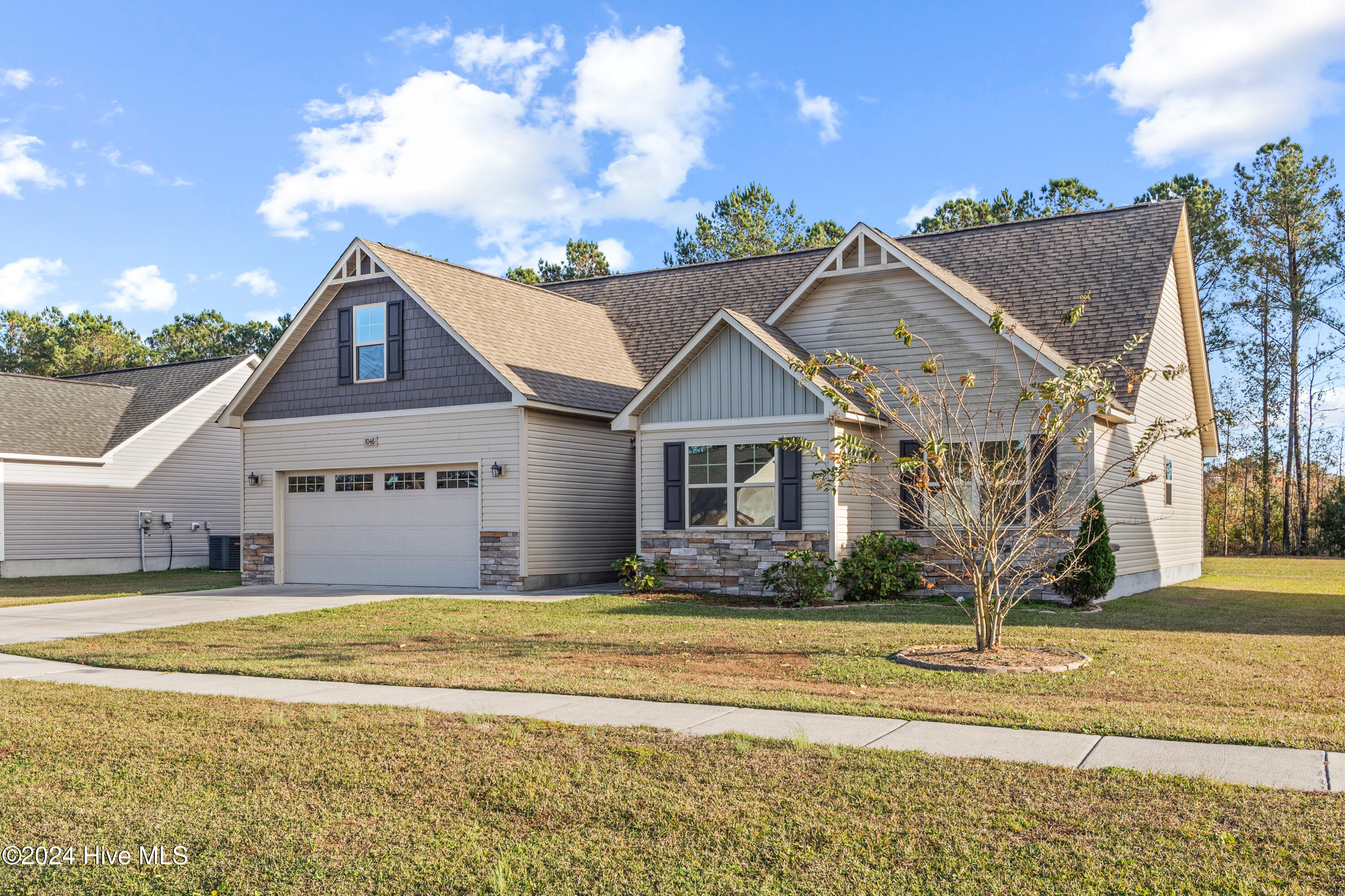 1046 Furia Drive Property Photo 2