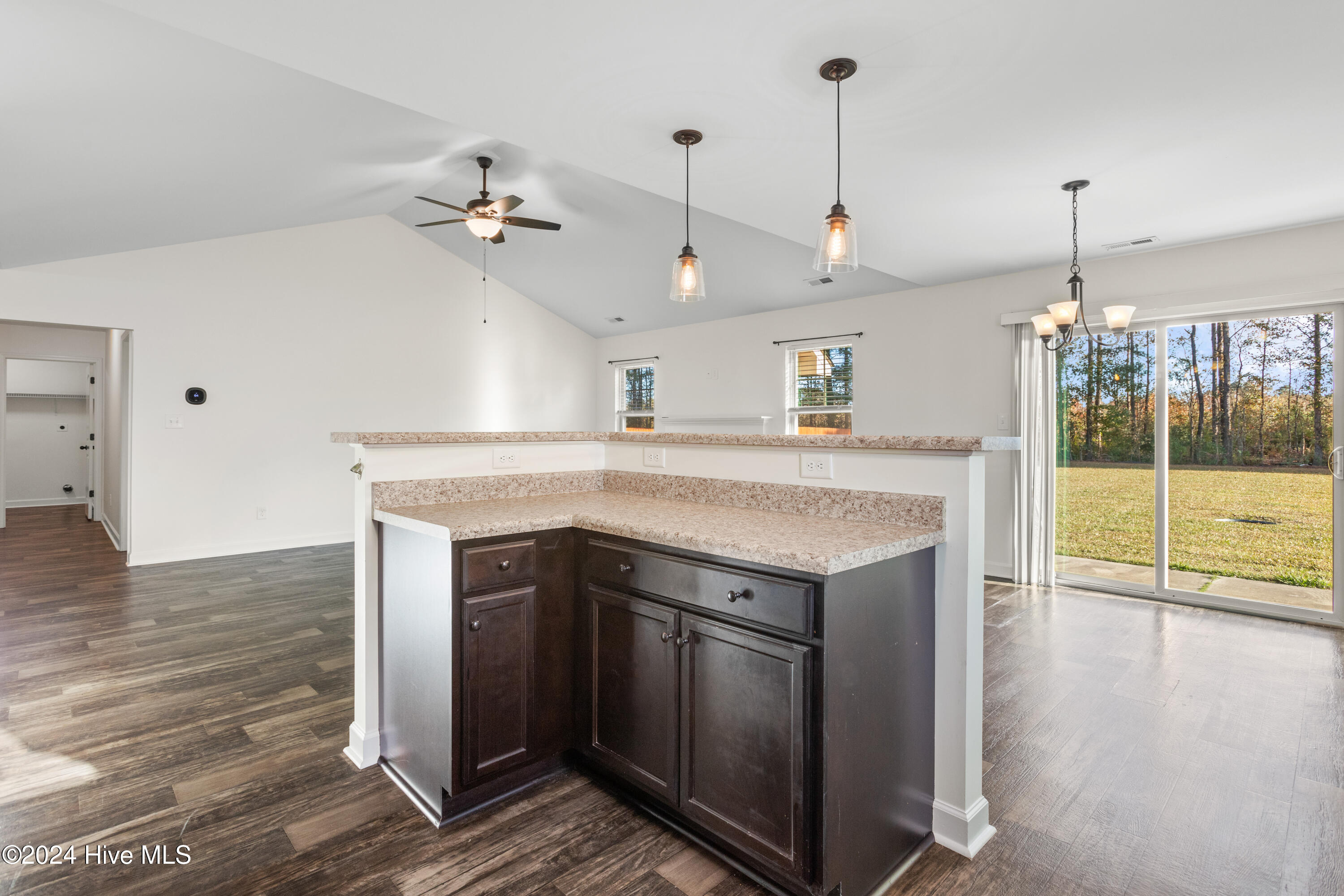 1046 Furia Drive Property Photo 10