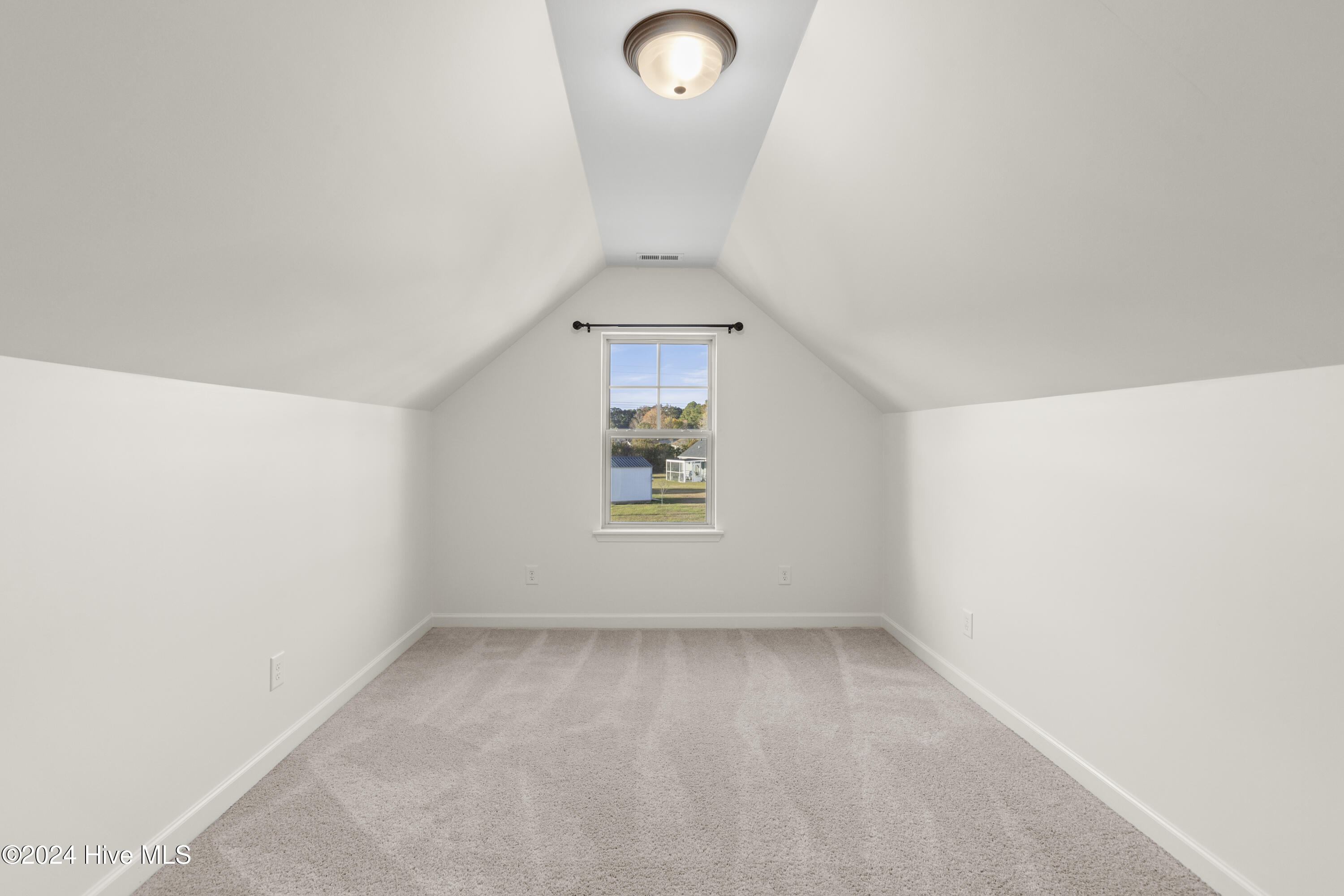 1046 Furia Drive Property Photo 24