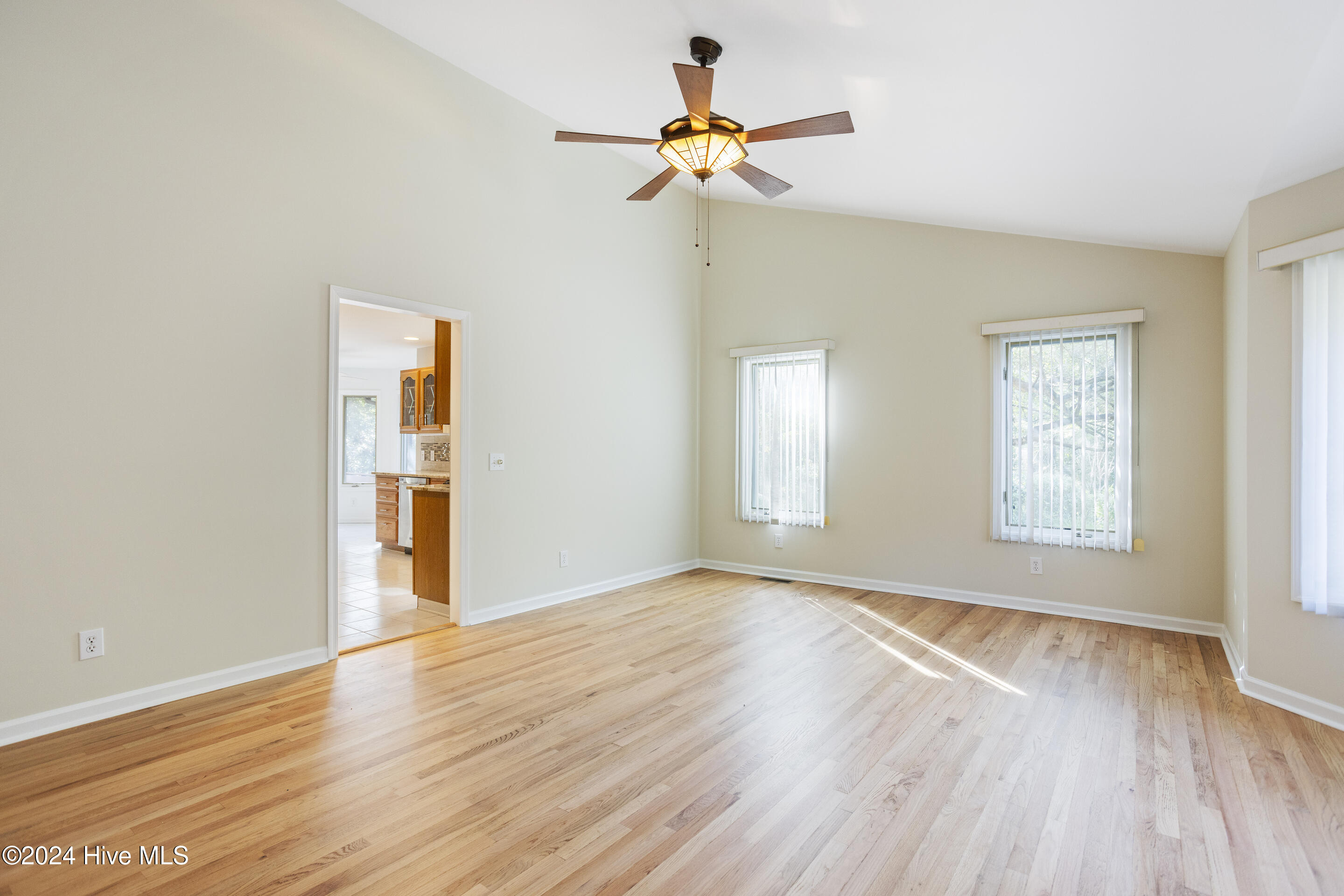 289 Heather Drive Property Photo 16