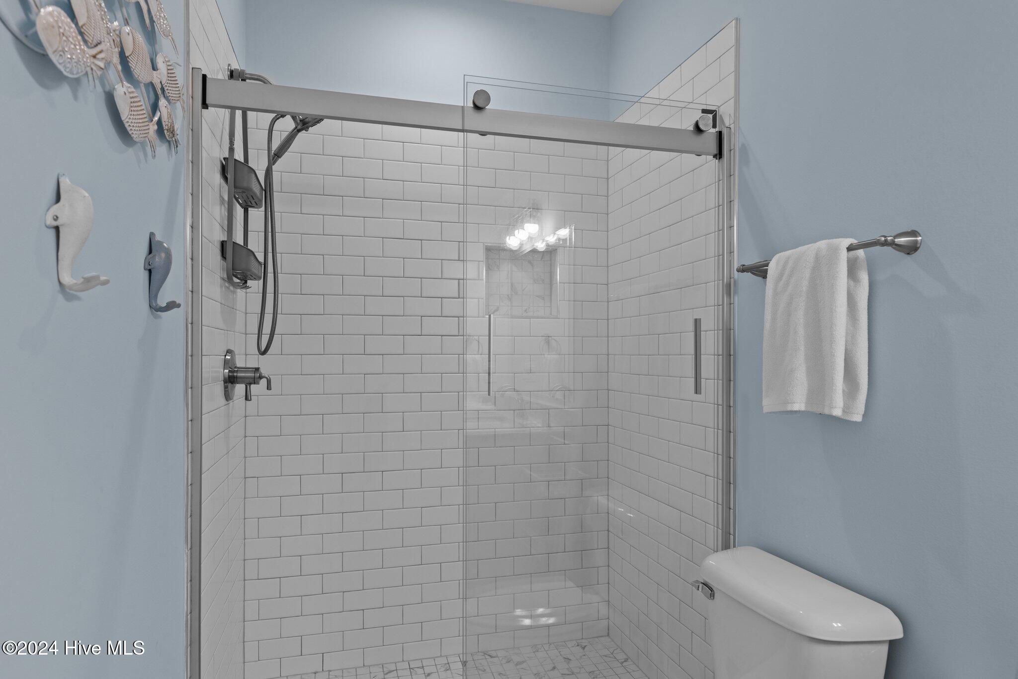 108 W Terminal Boulevard B Property Photo 32