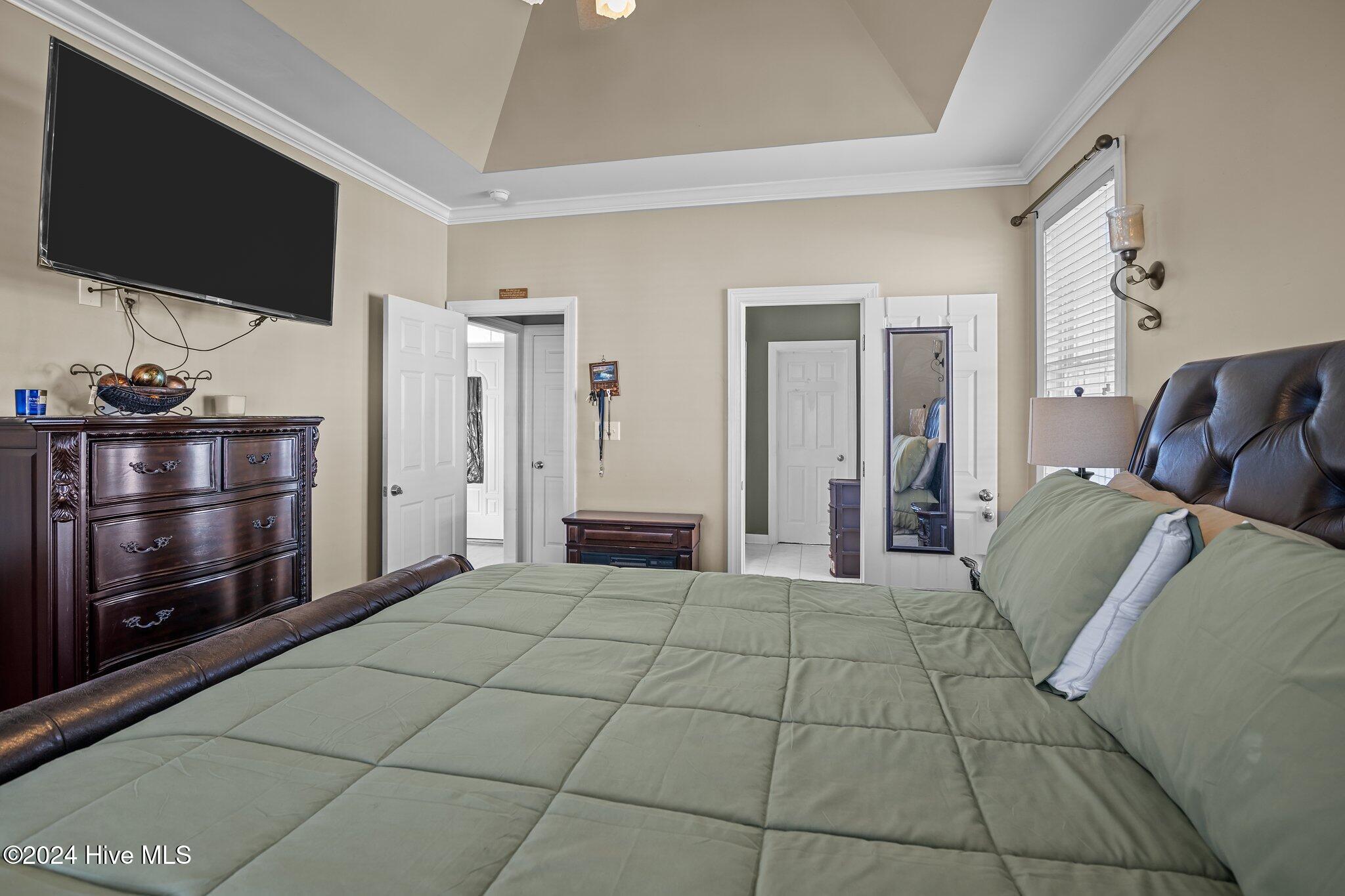 3817 Althorp Drive Property Photo 17