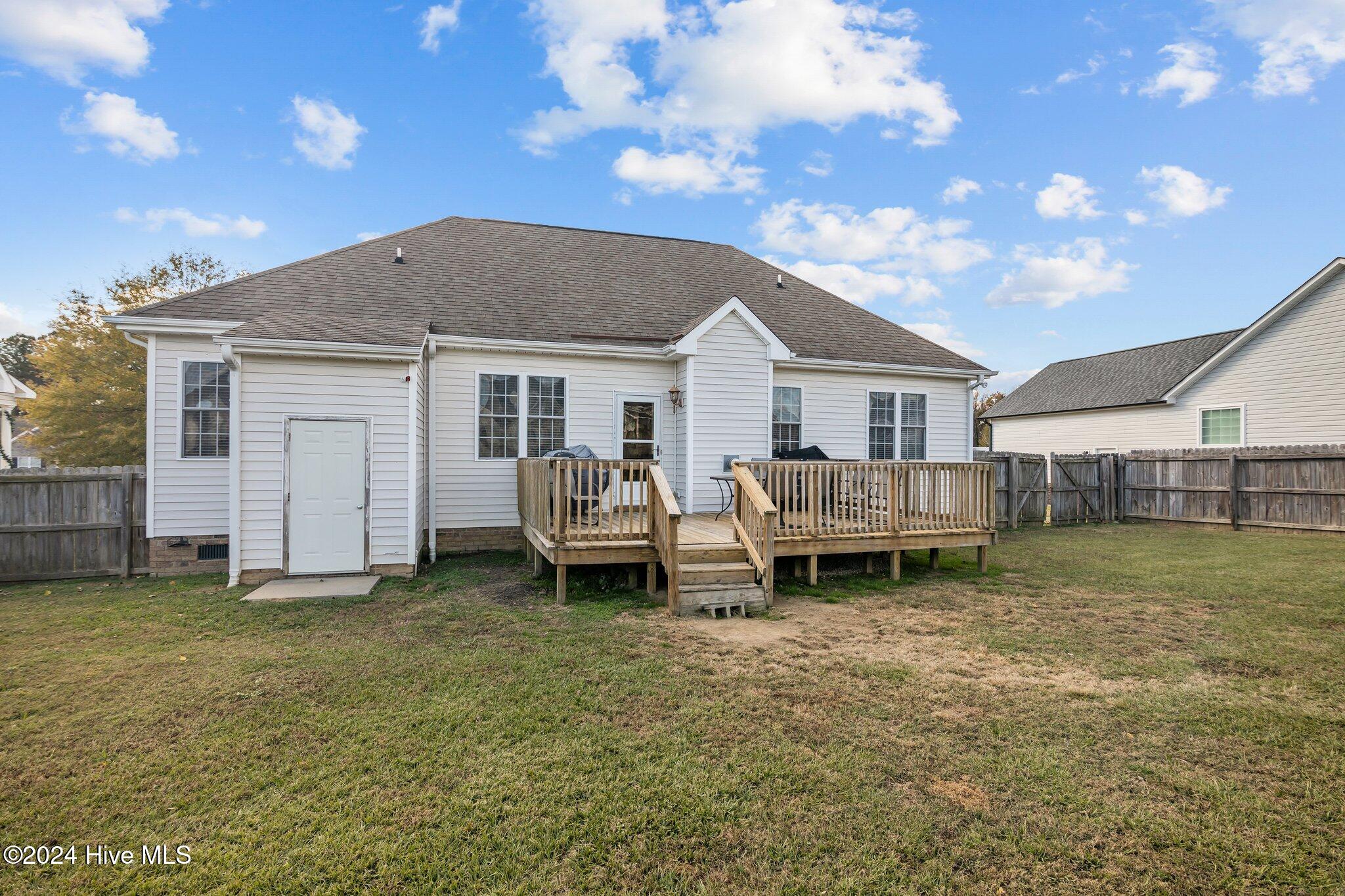 3817 Althorp Drive Property Photo 23