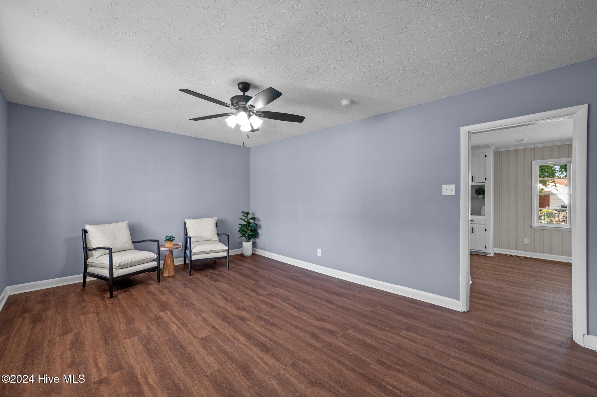 105 Woodrose Avenue Property Photo 7