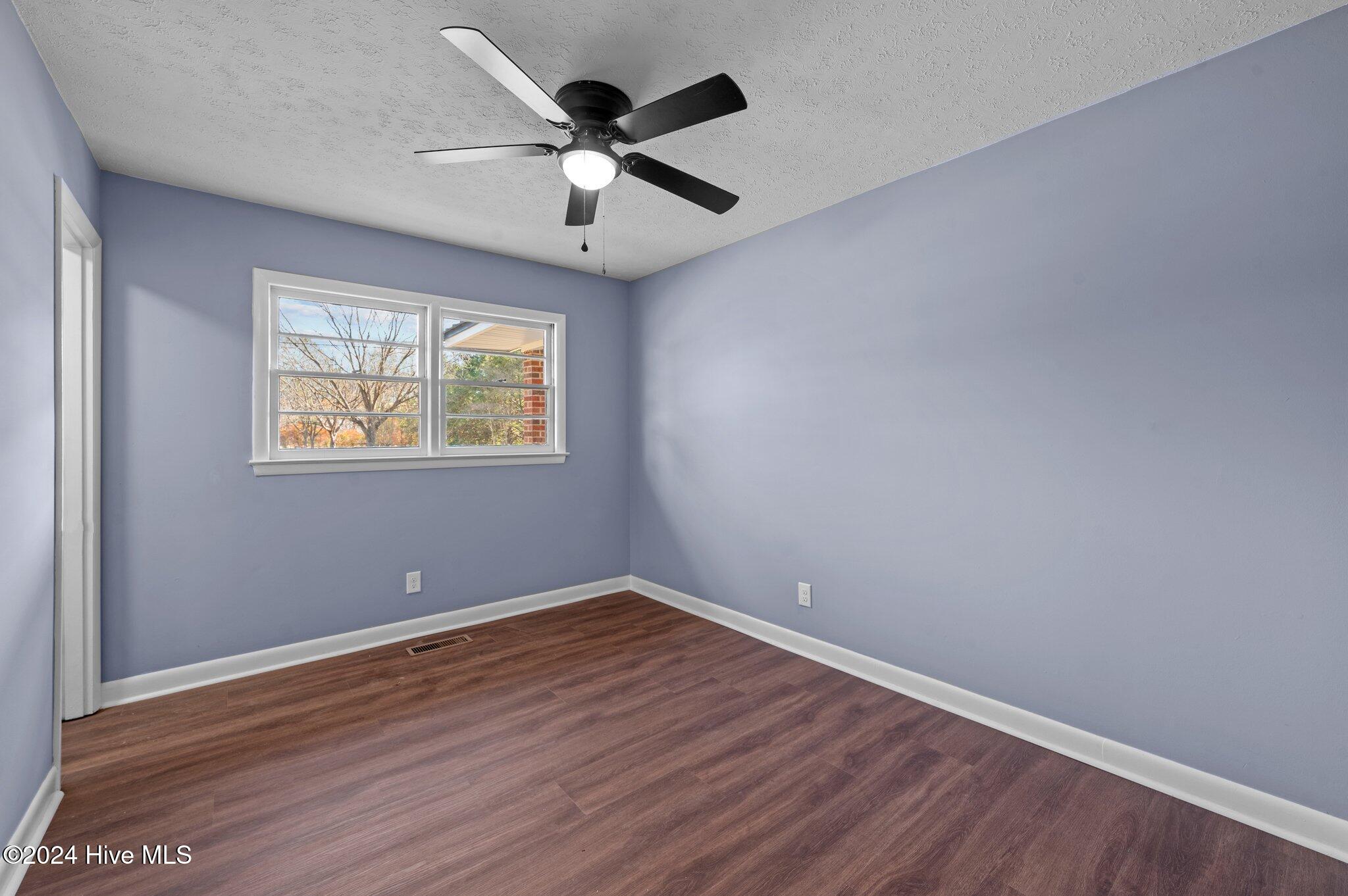 105 Woodrose Avenue Property Photo 24