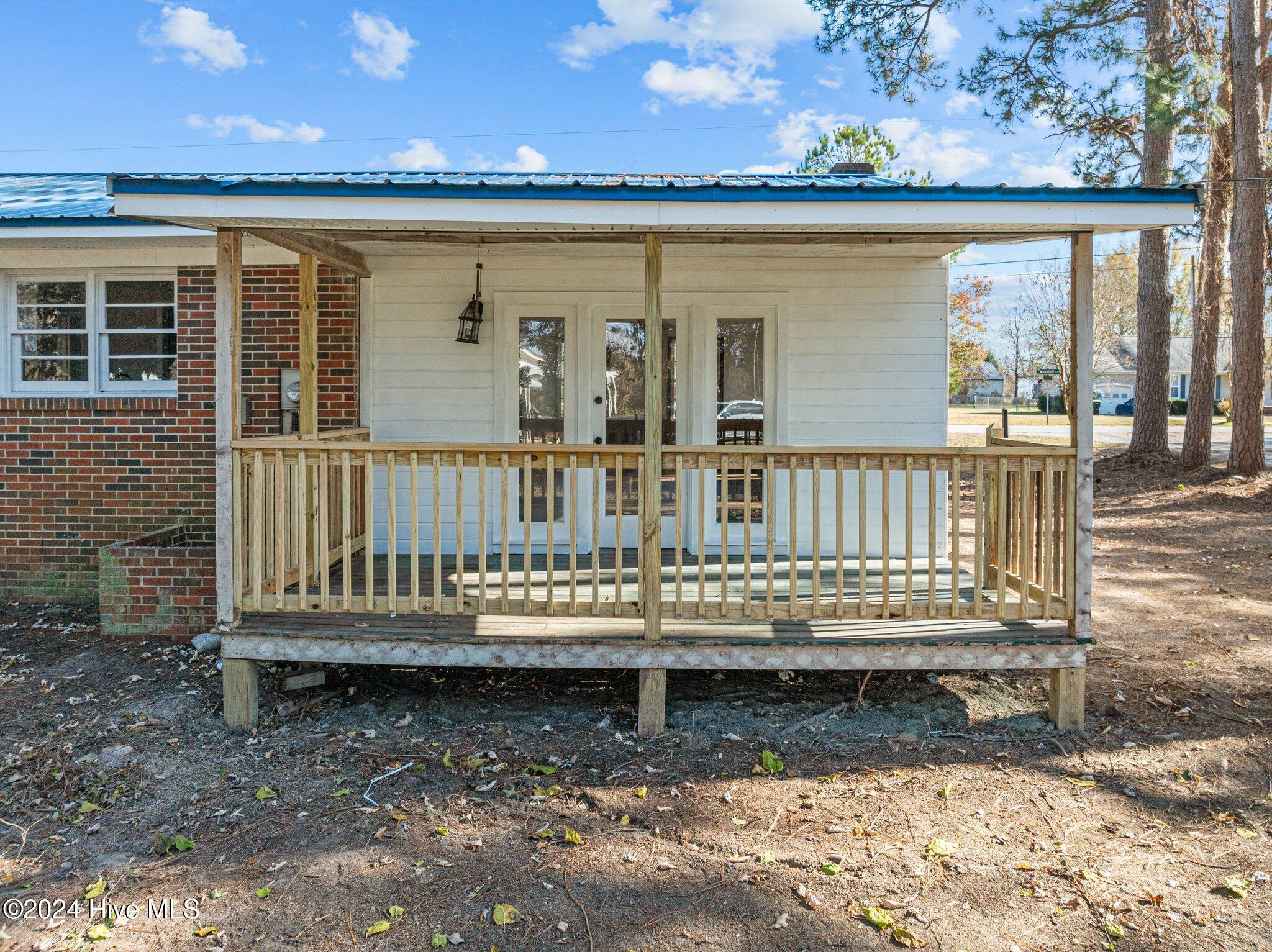 105 Woodrose Avenue Property Photo 32