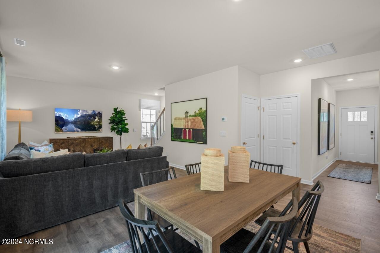 3905 Althorp Drive Property Photo 15