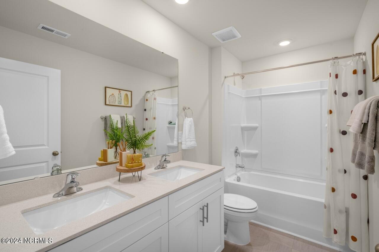 3905 Althorp Drive Property Photo 24