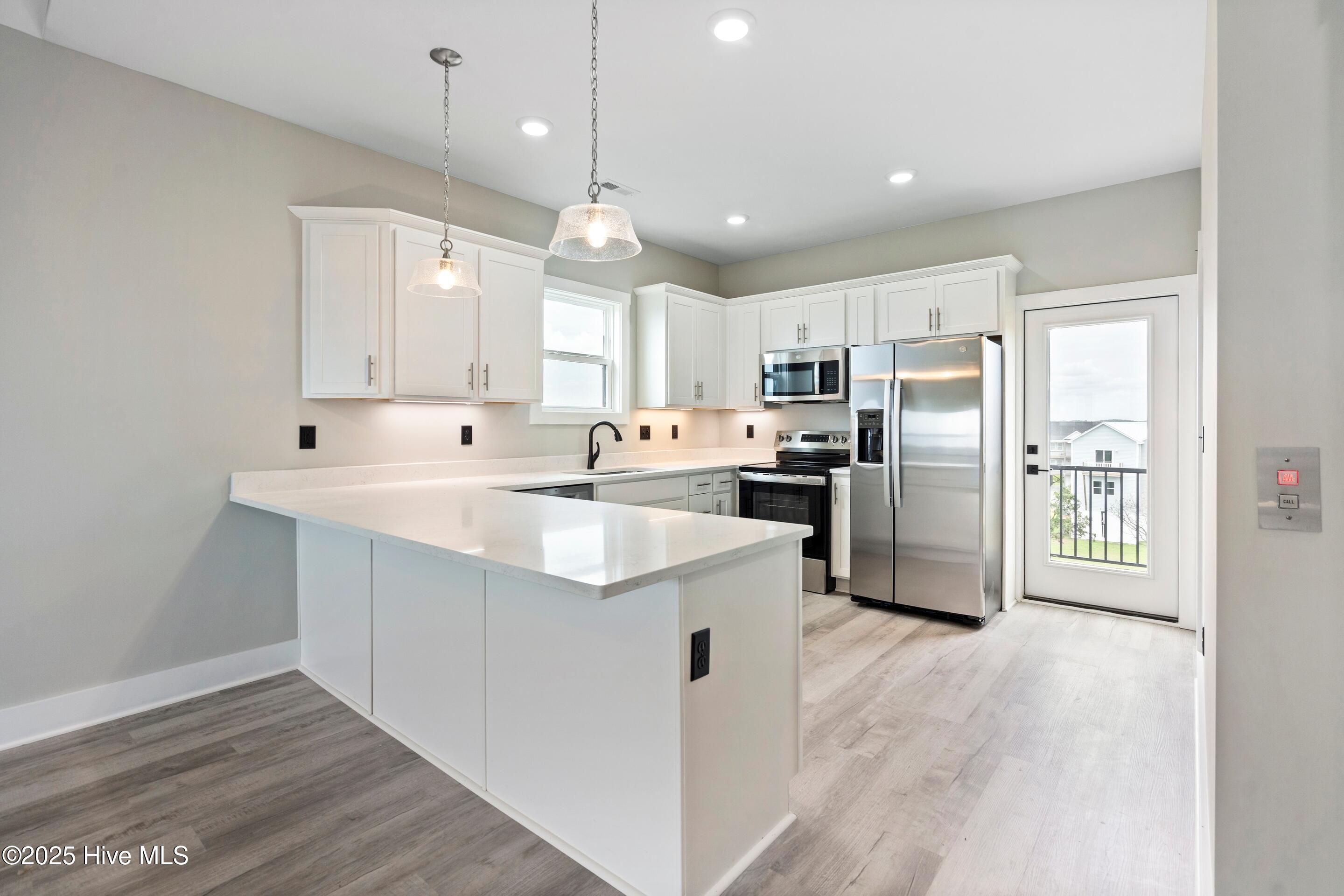 2209 New River Inlet Road 18a Property Photo 13