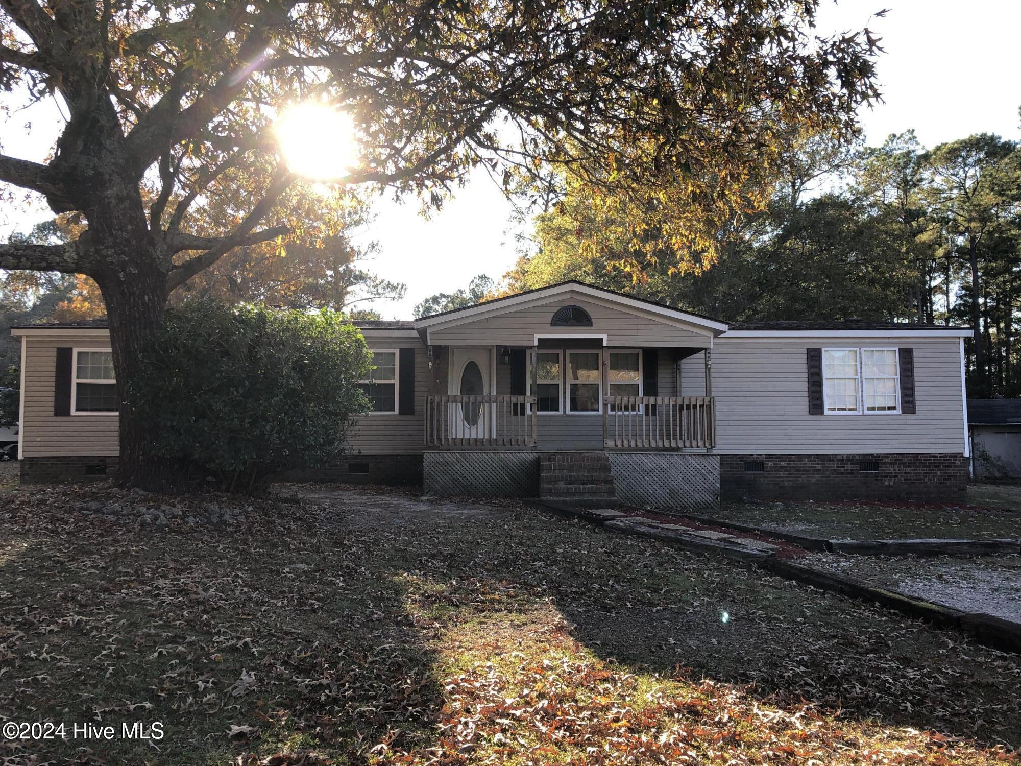 909 Caroline Court Property Photo