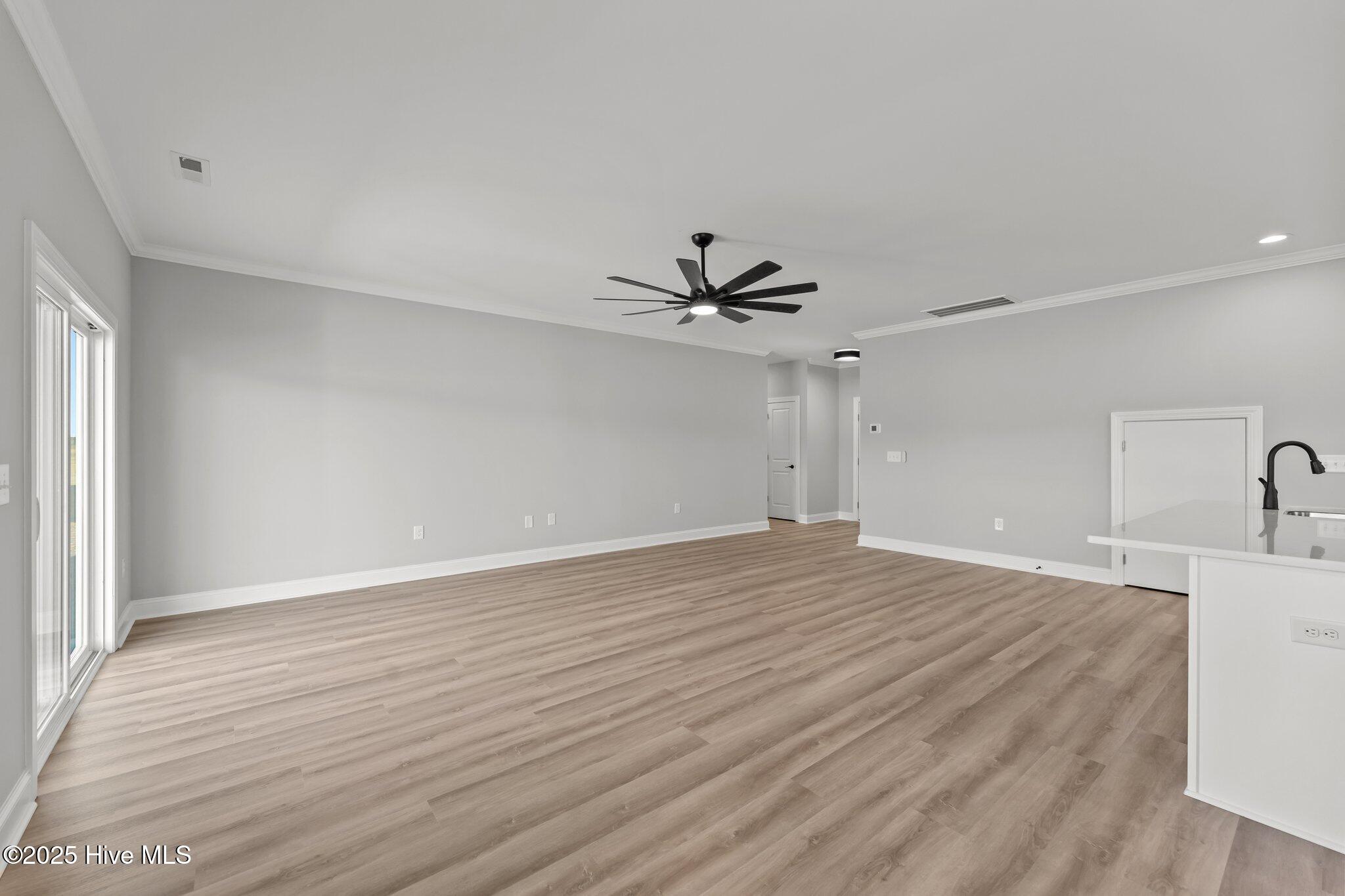 1000 Finn Court Property Photo 8