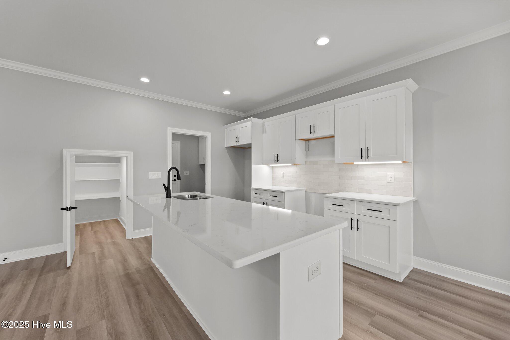 1000 Finn Court Property Photo 12