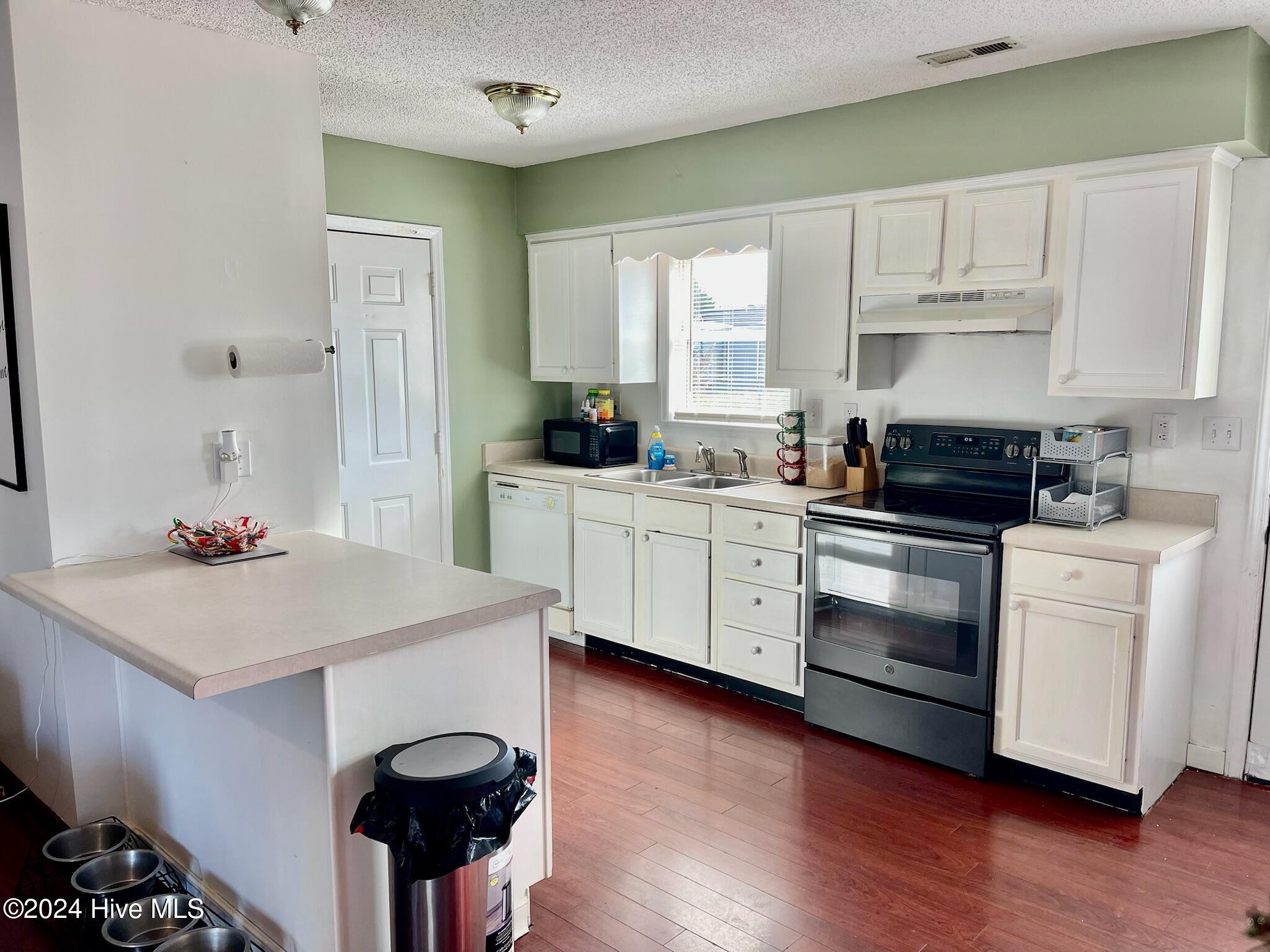 685 Old Cheraw Highway Property Photo 8