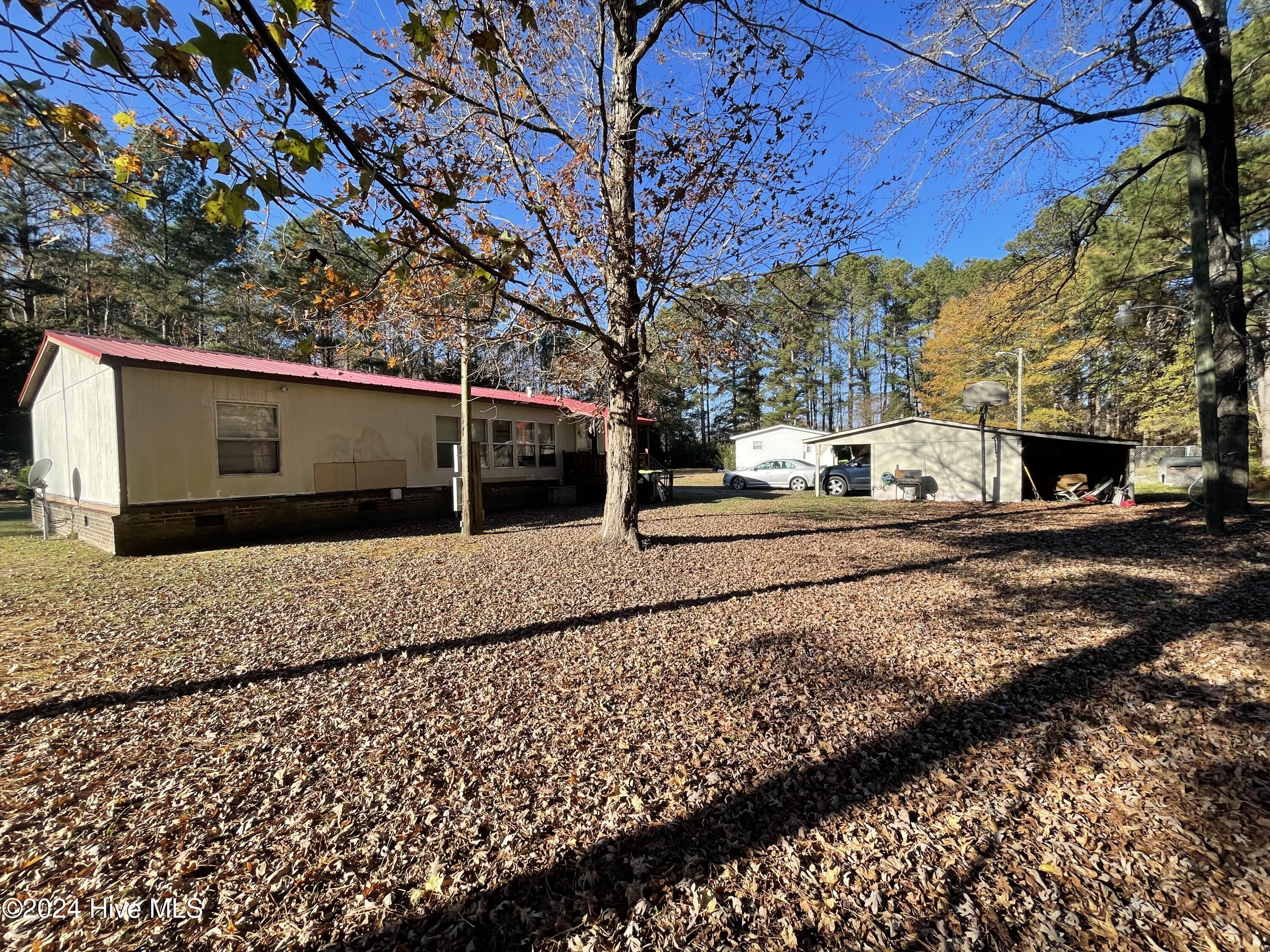 1109 Beegee Lane Property Photo 5