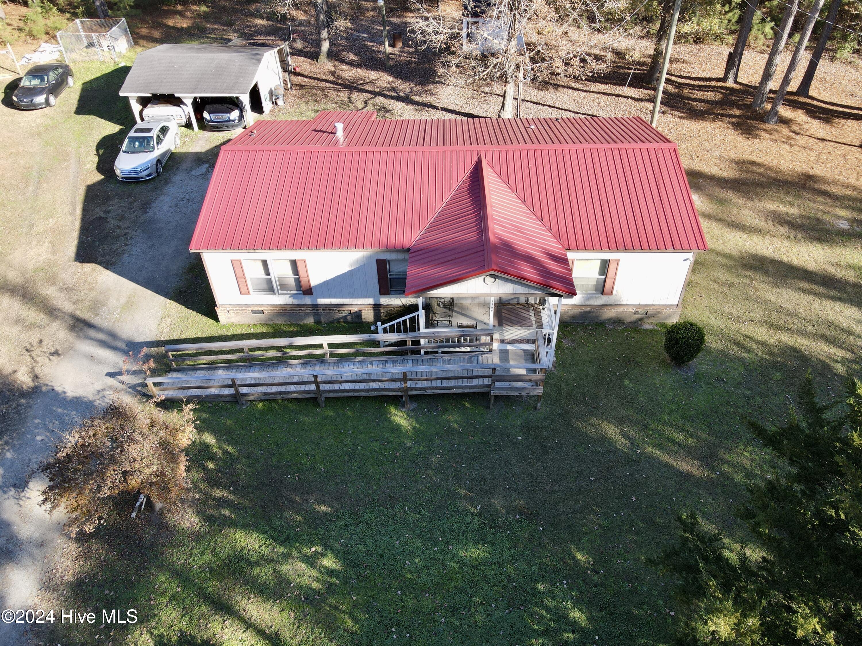 1109 Beegee Lane Property Photo 8