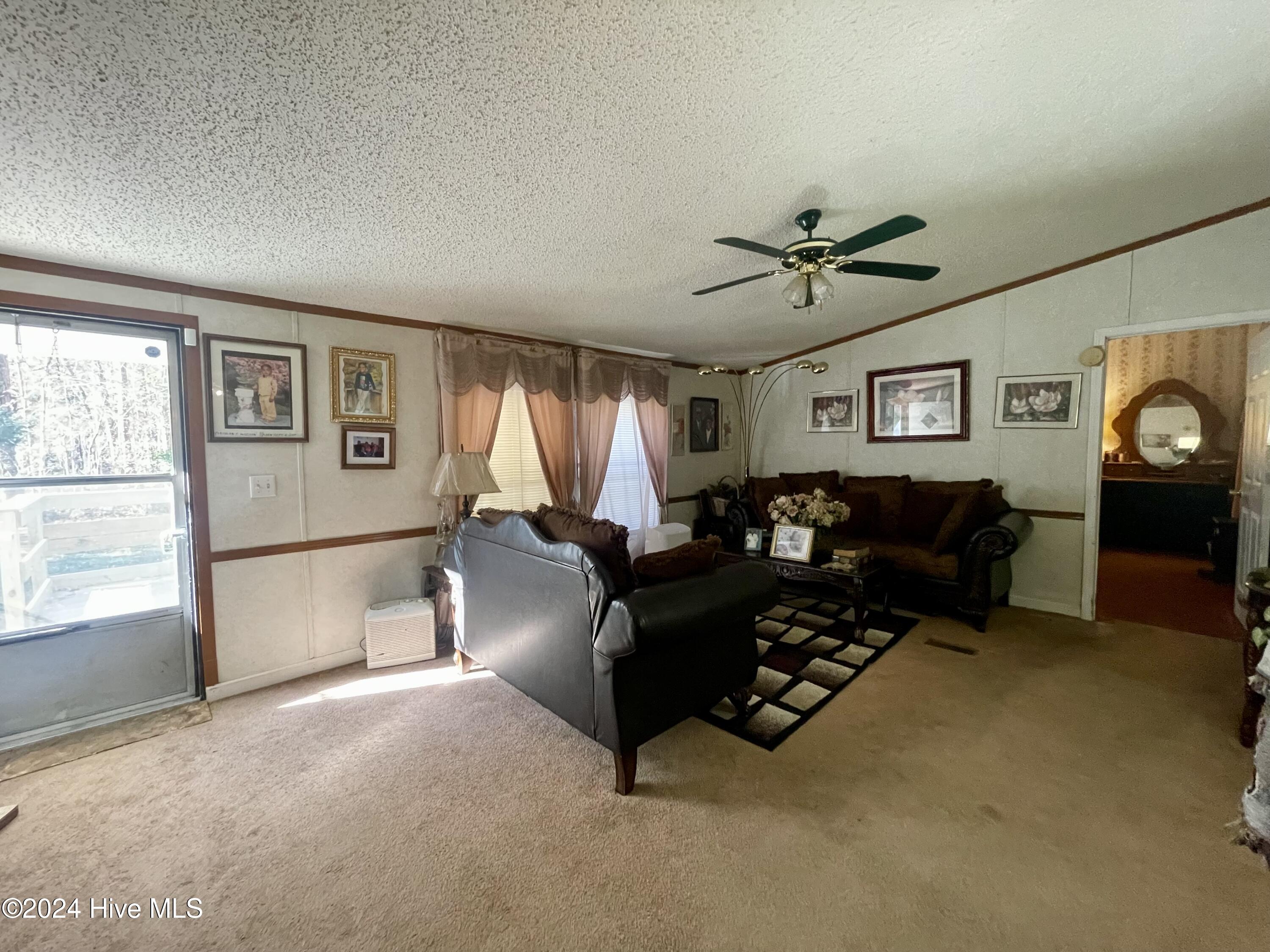 1109 Beegee Lane Property Photo 12