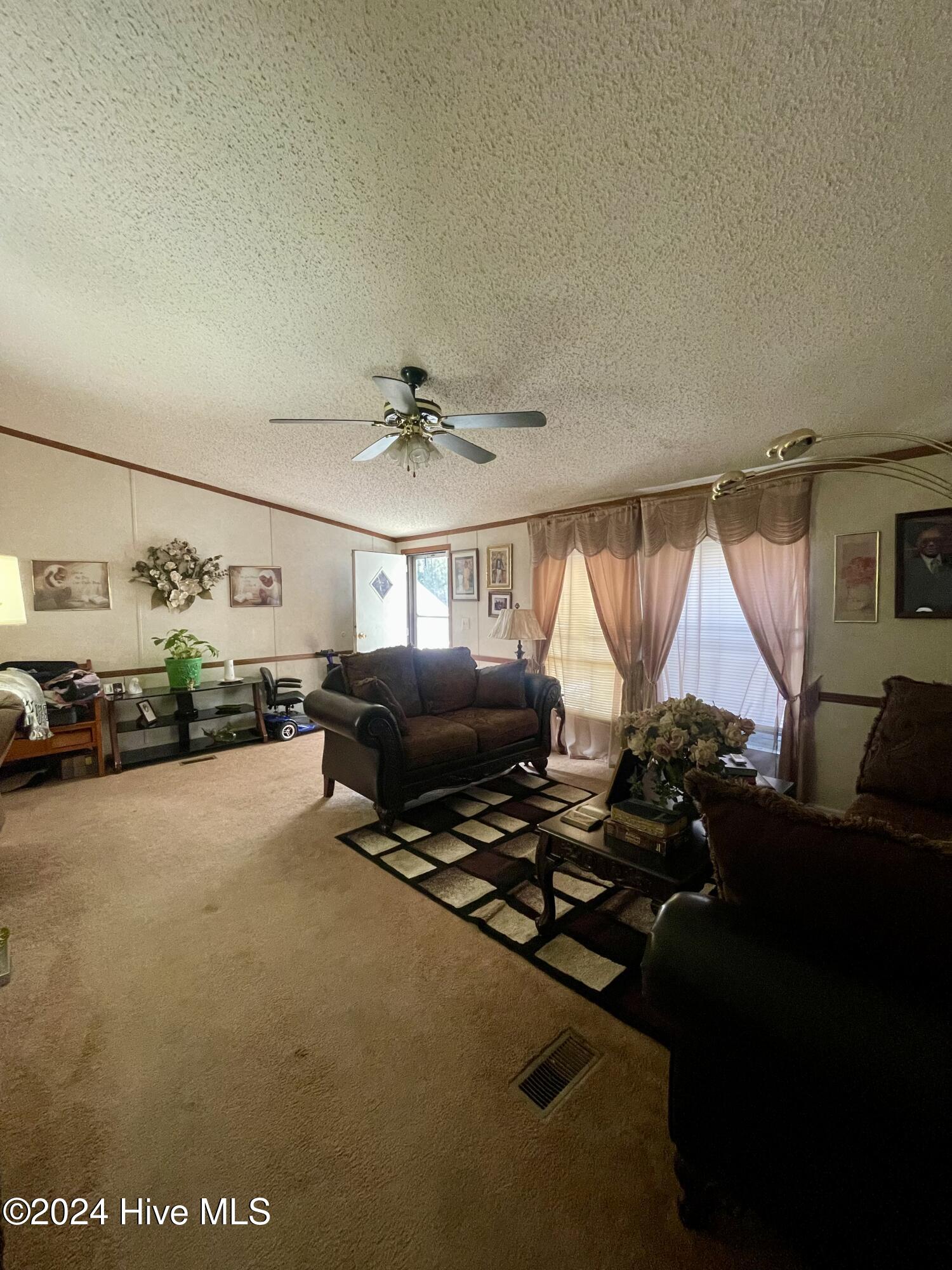 1109 Beegee Lane Property Photo 13