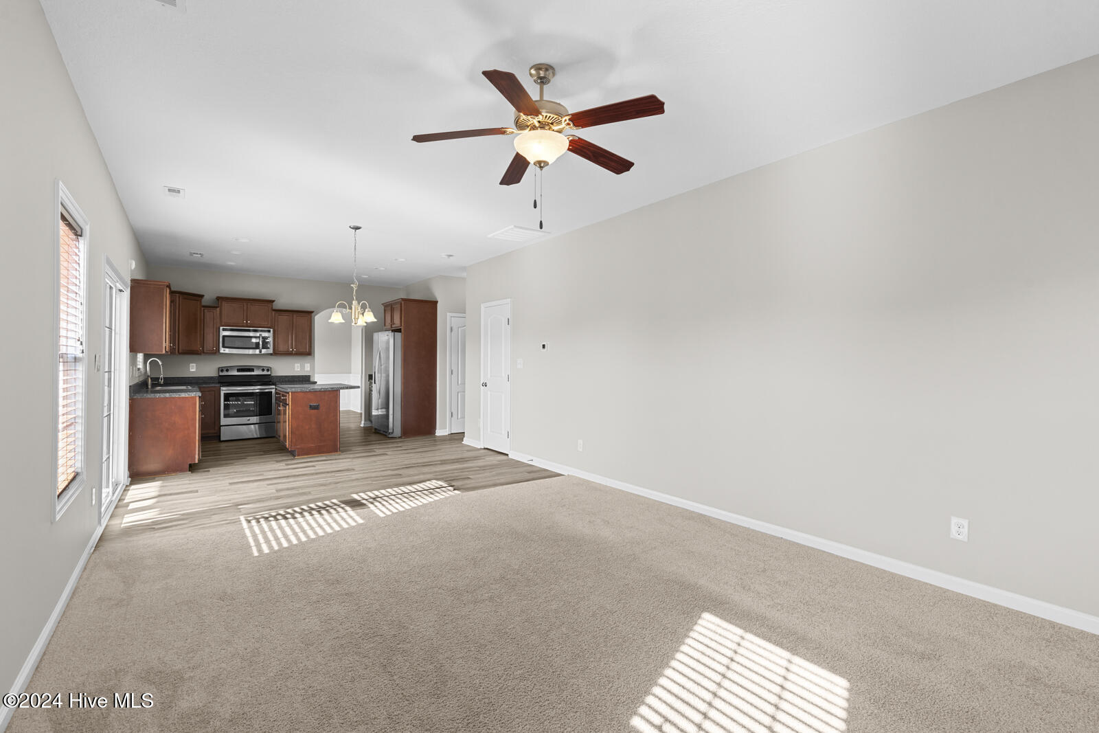 913 Roswell Lane Property Photo 17