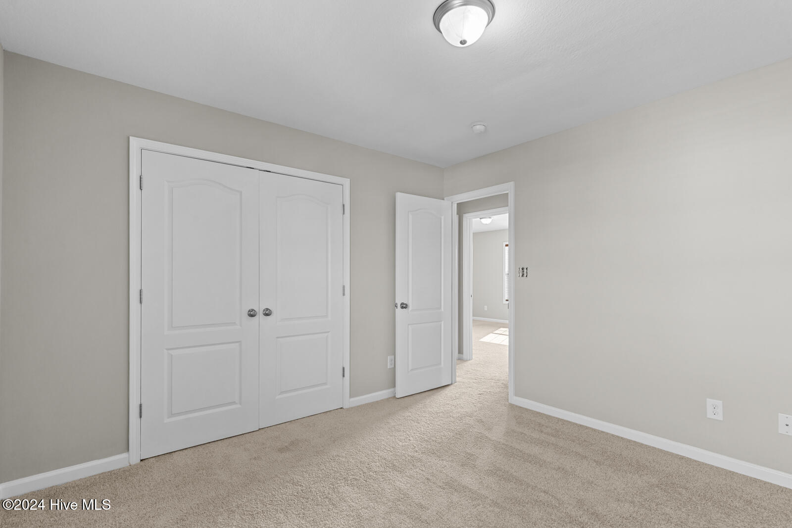 913 Roswell Lane Property Photo 29
