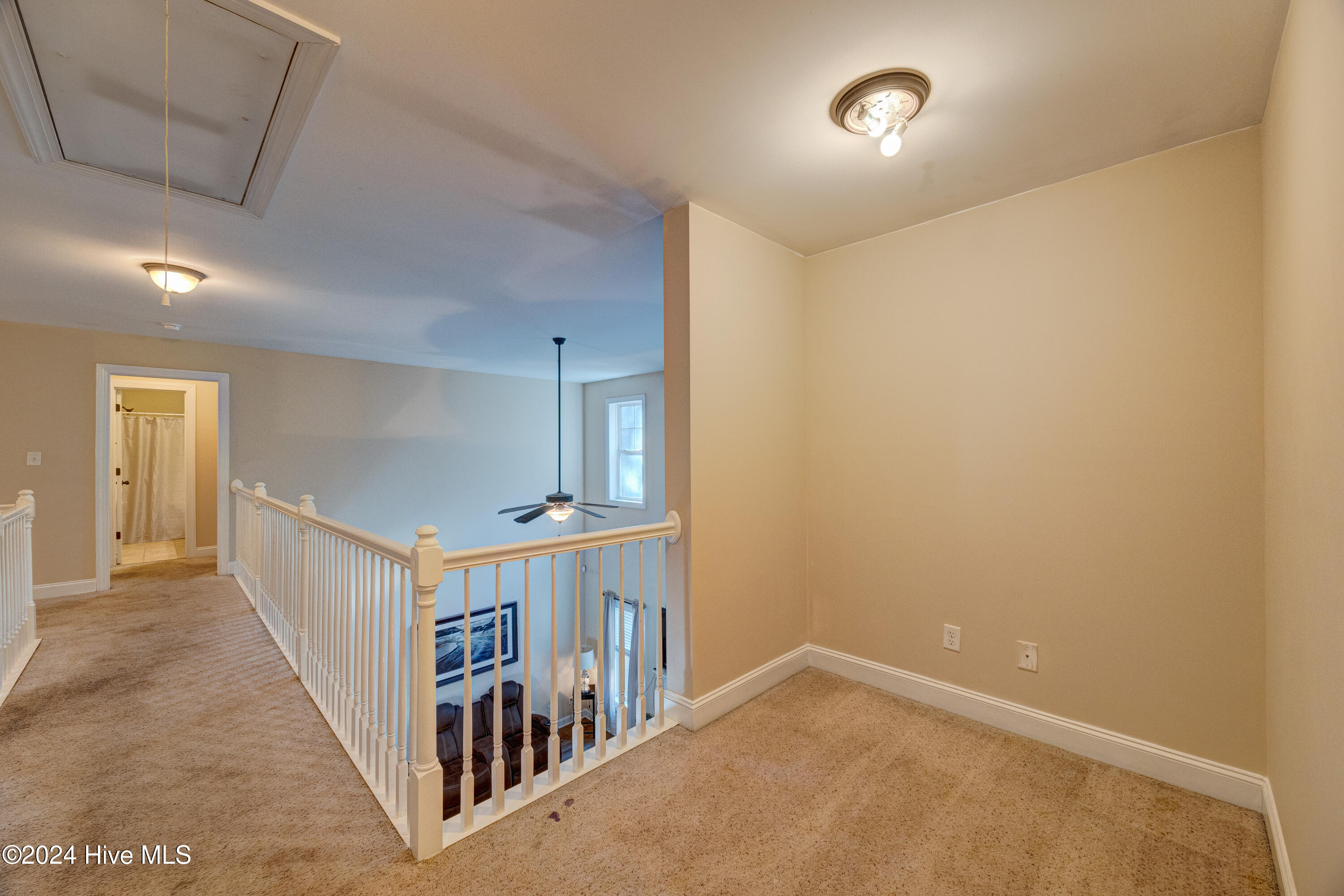 270 Hydrangea Lane Property Photo 28