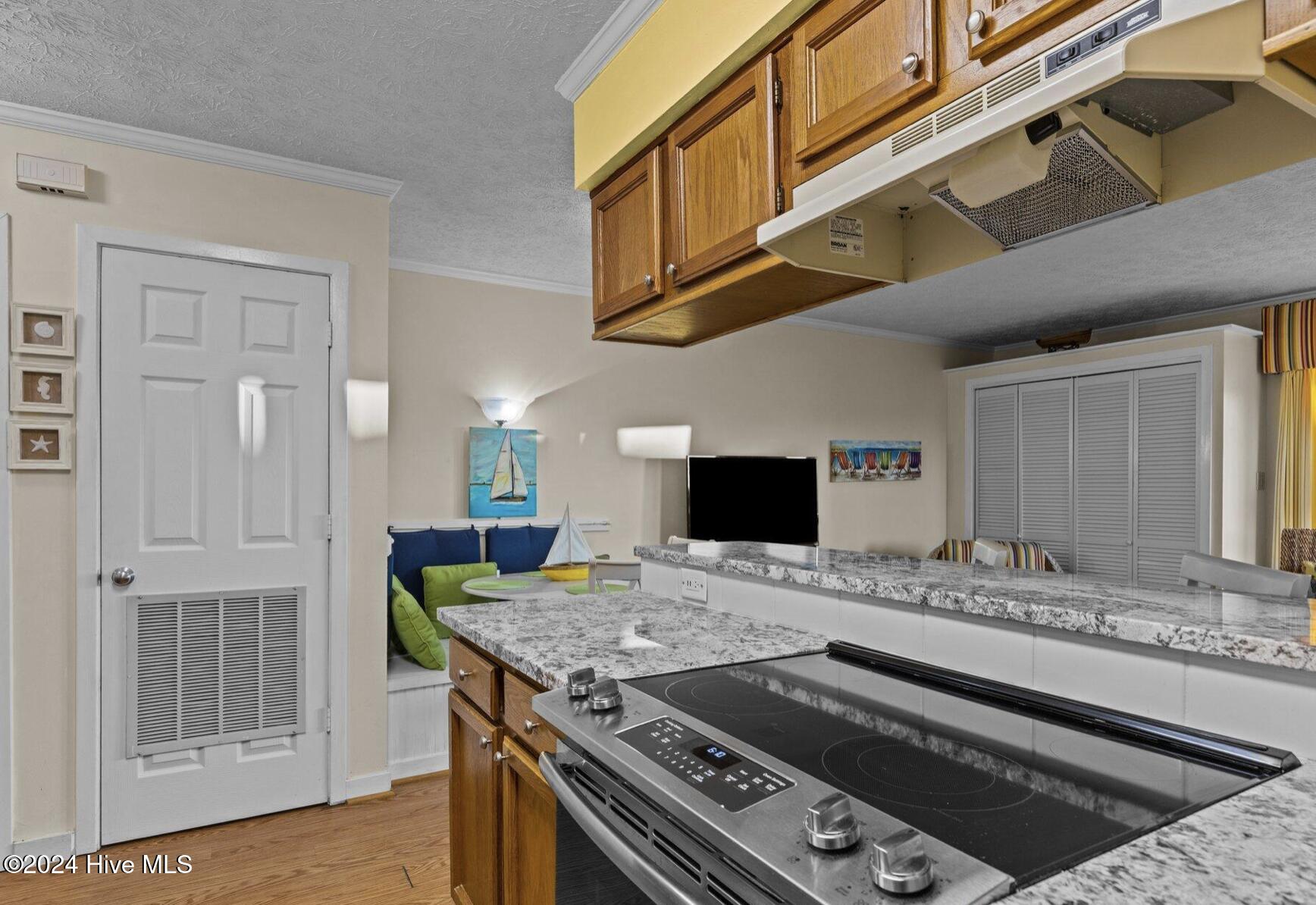 9100 Reed Drive 3108 Property Photo 15