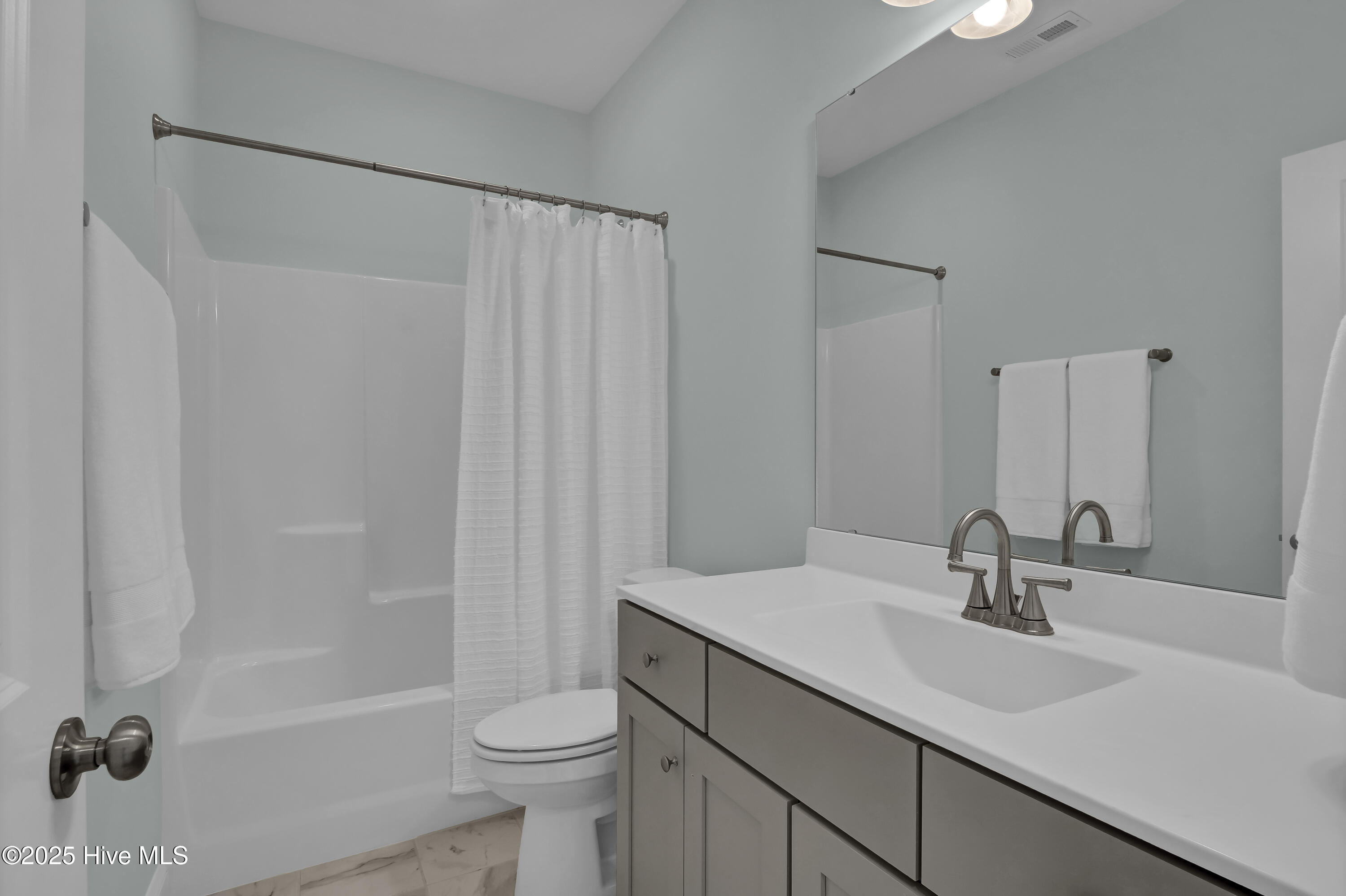 653 Edgerton Drive Property Photo 25