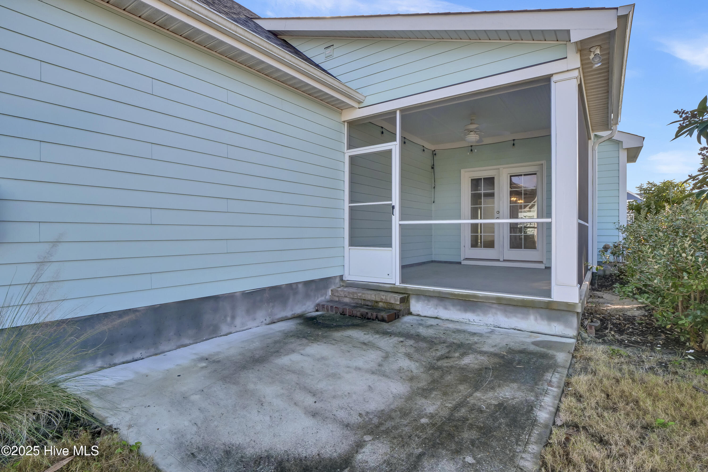 653 Edgerton Drive Property Photo 31