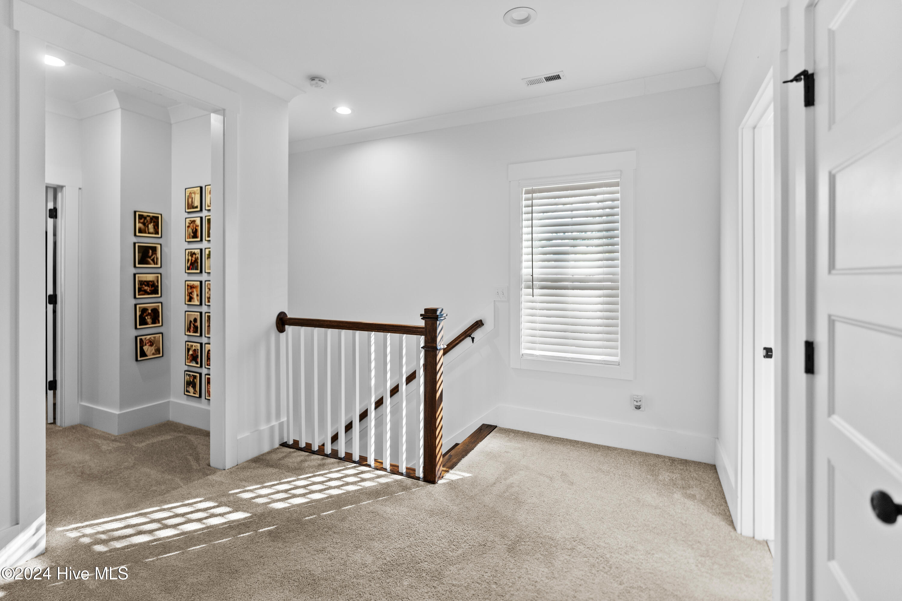 1107 N Caswell Avenue Property Photo 21