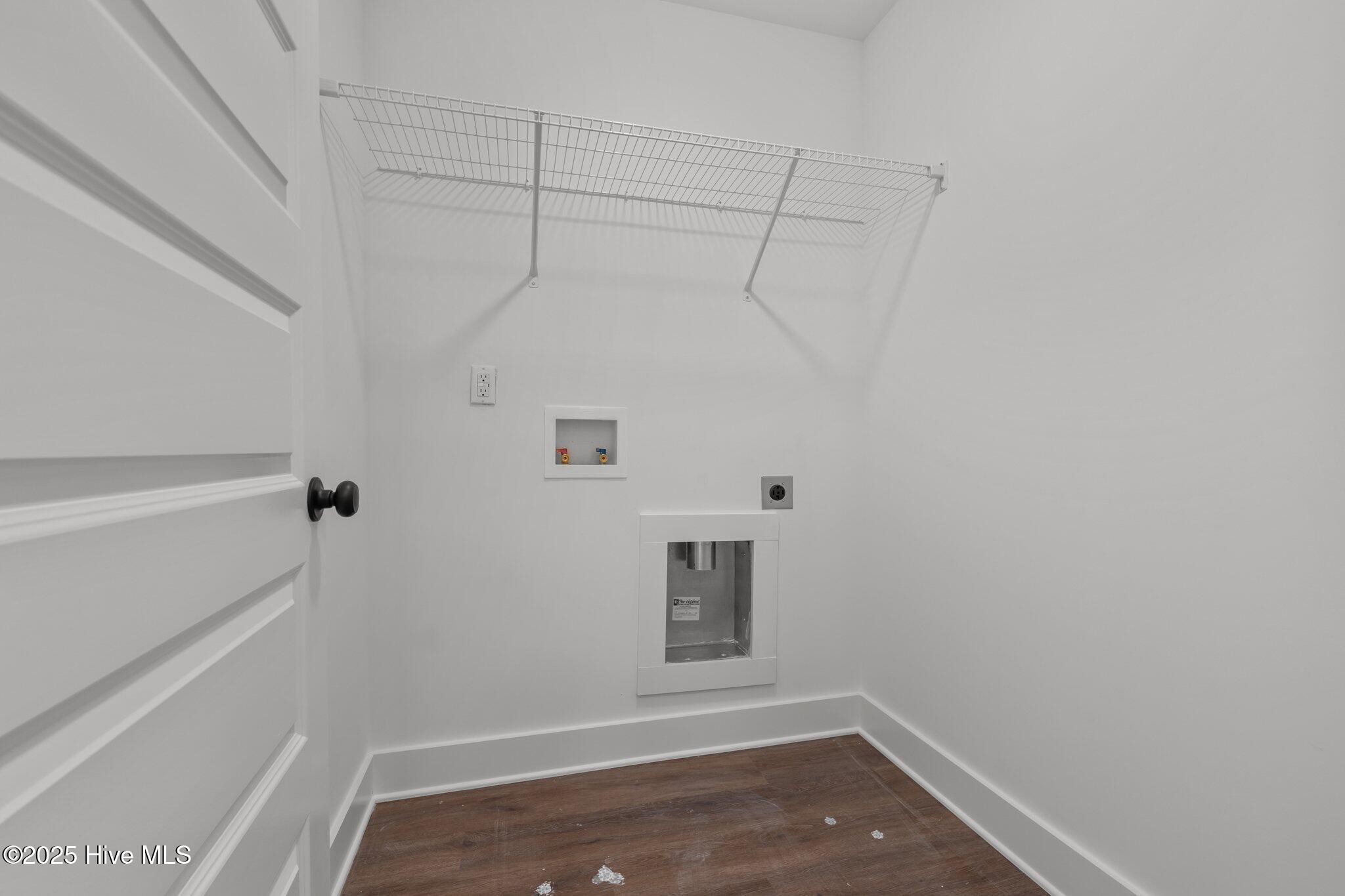1571 Scull Road Property Photo 23