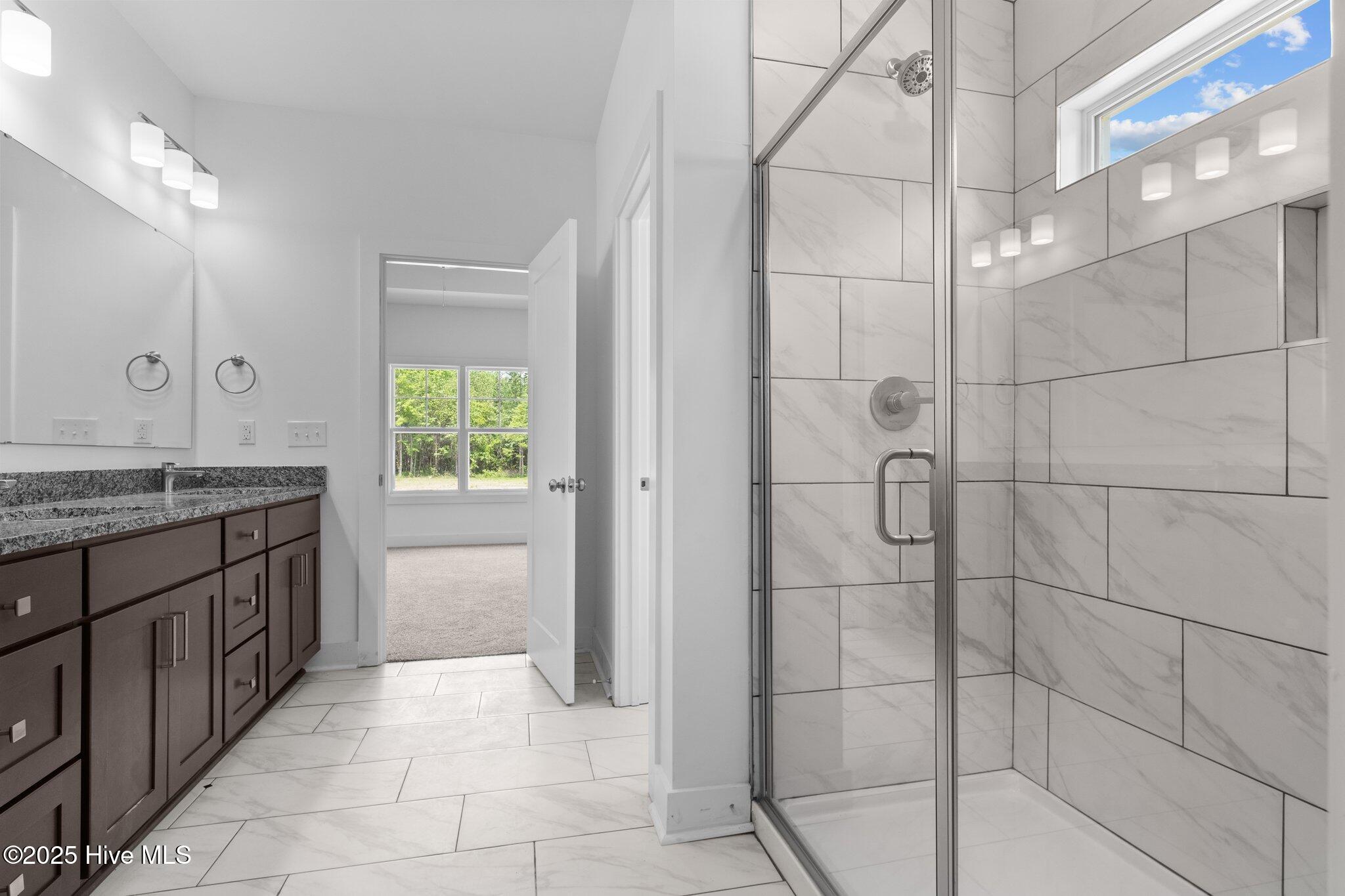 1559 Scull Road Property Photo 6