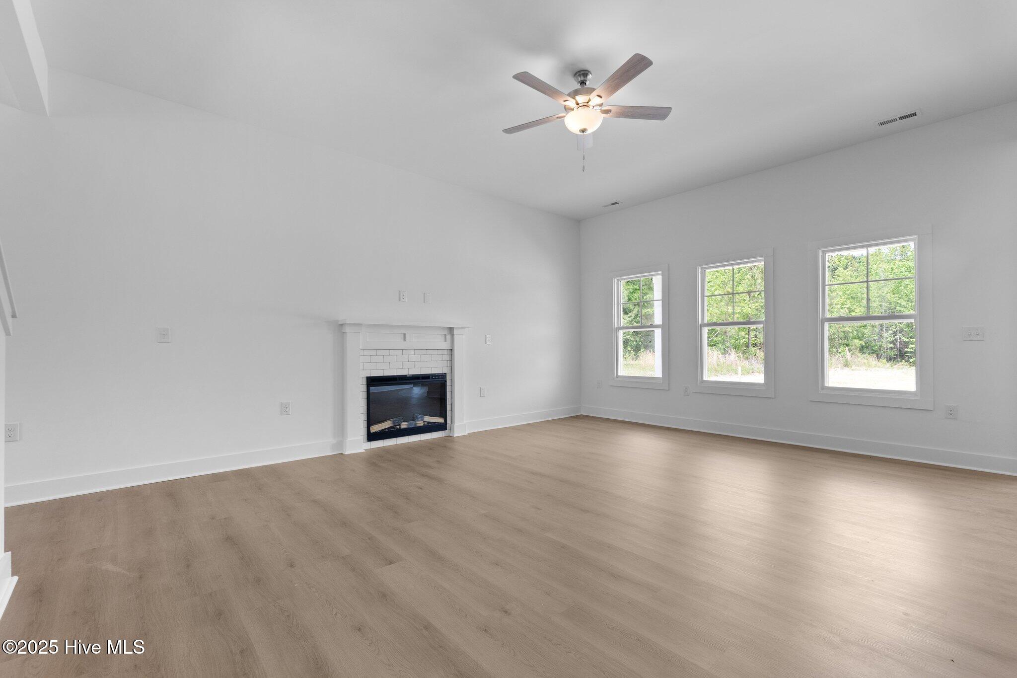 1559 Scull Road Property Photo 12