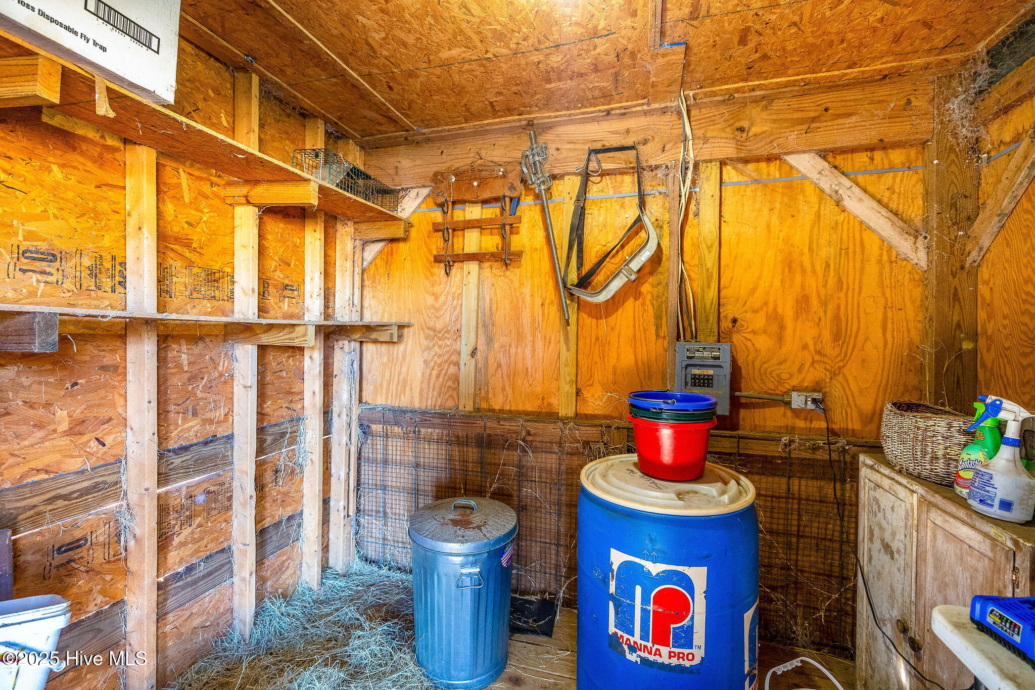 5199 Tobacco Road Property Photo 11