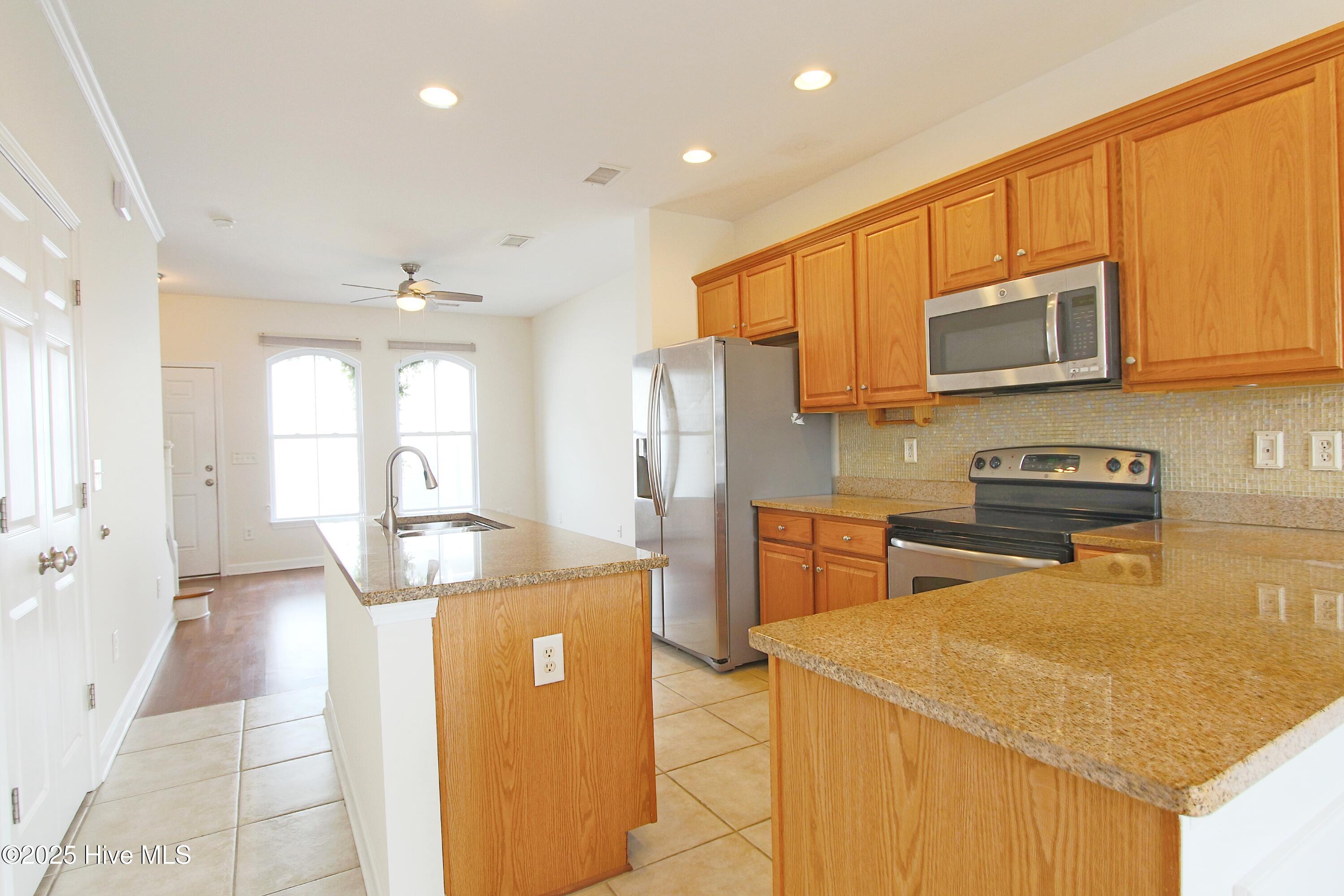 7602 High Market Street Unit 5 Property Photo 2