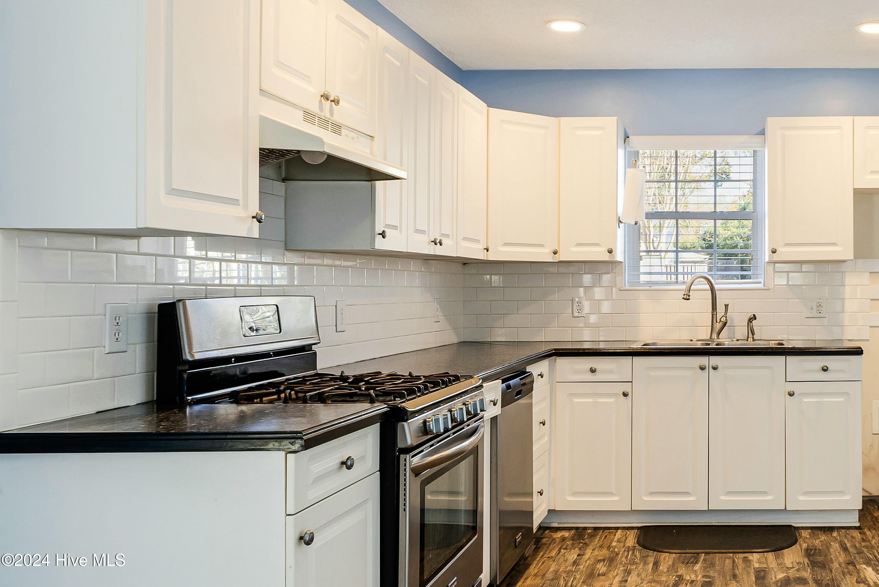 2113 Market Street Property Photo 9
