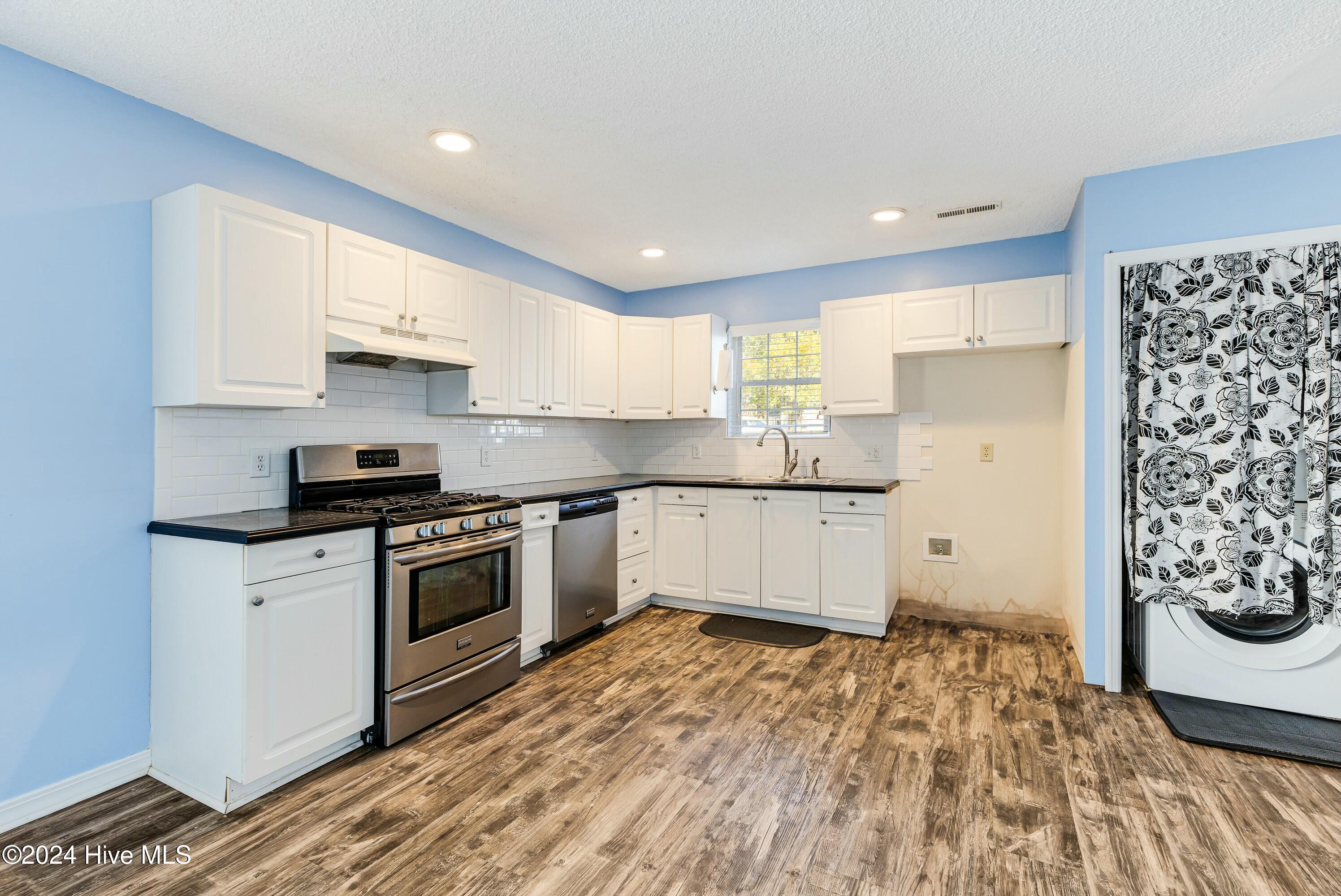 2113 Market Street Property Photo 10