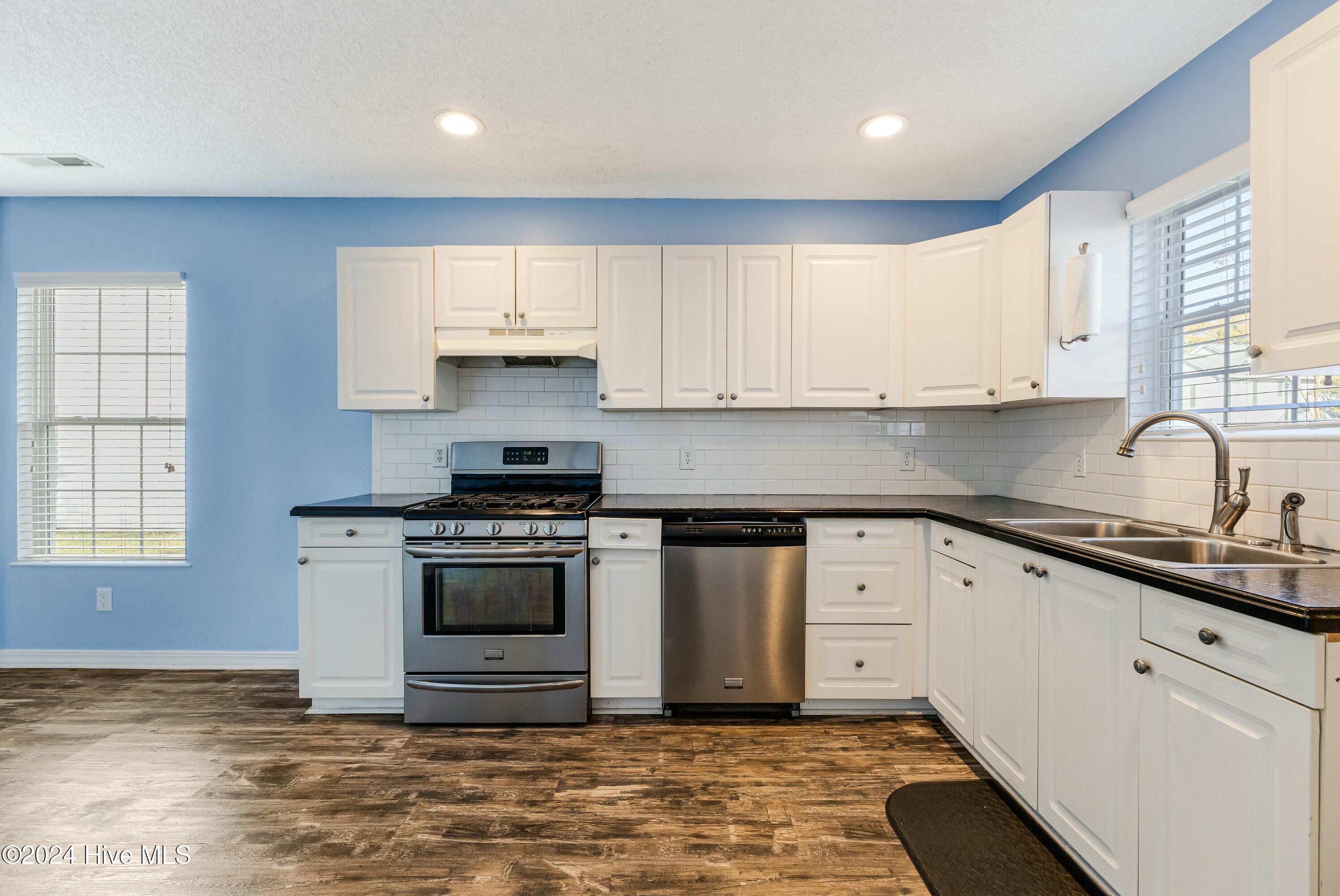 2113 Market Street Property Photo 11