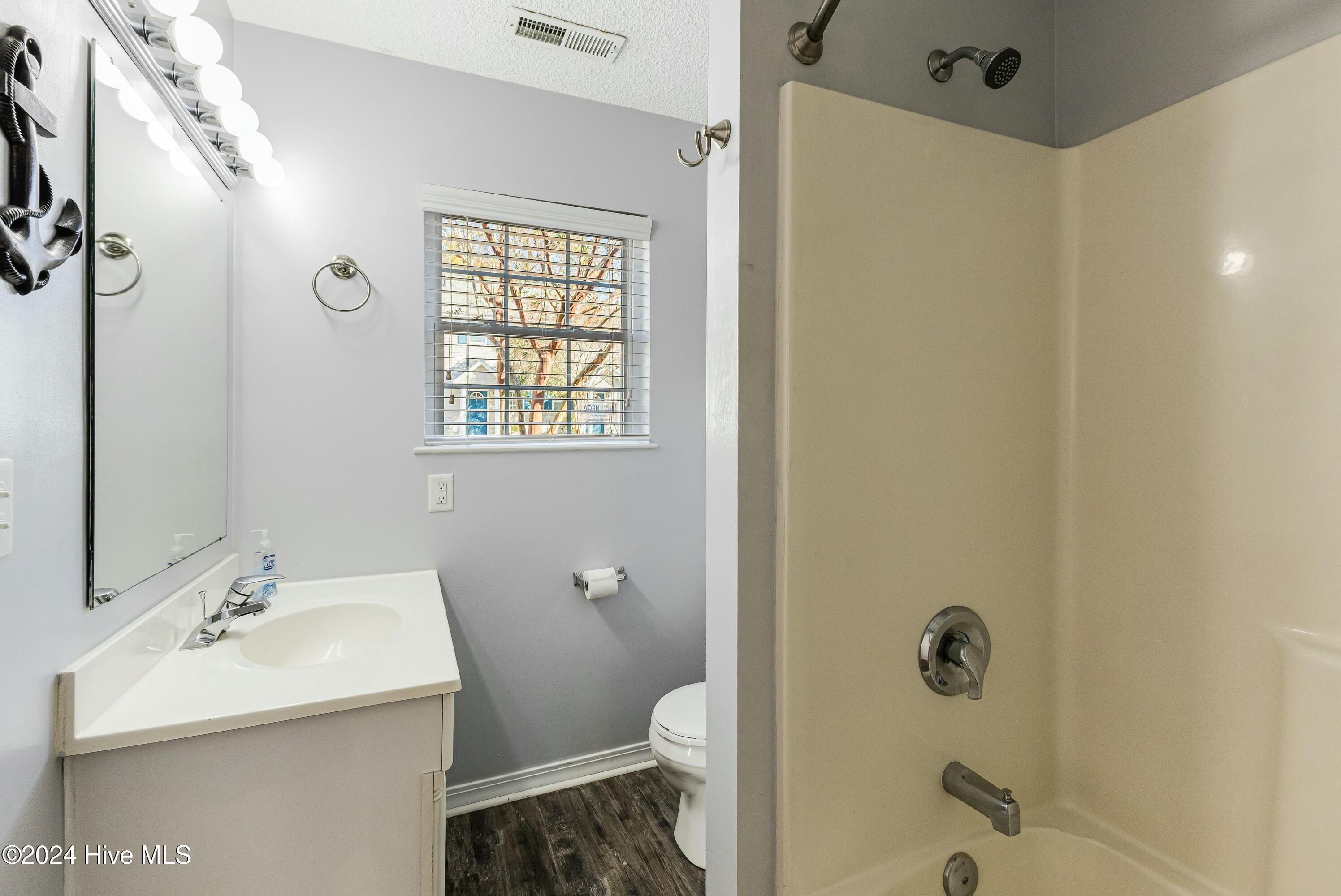2113 Market Street Property Photo 17