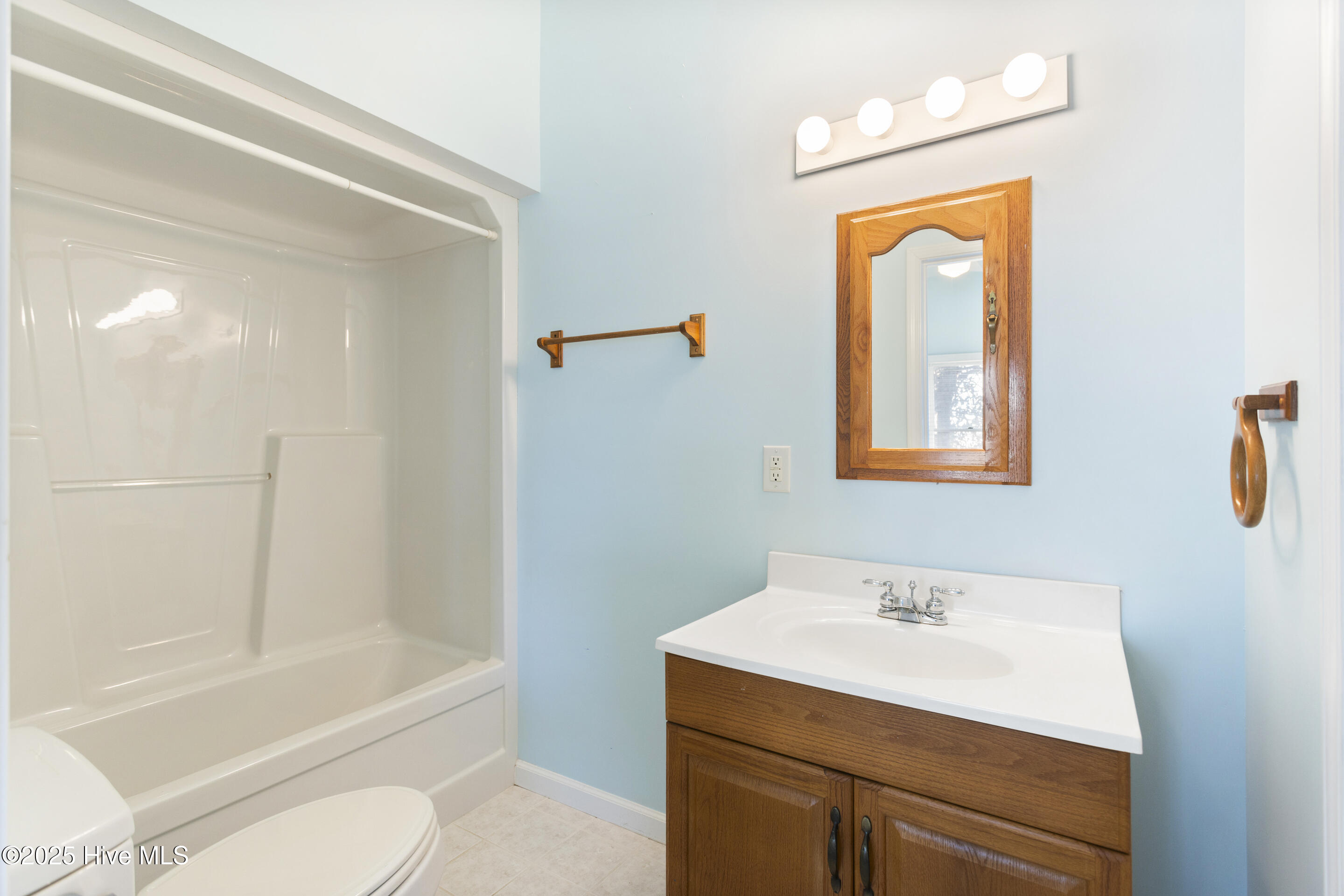516 W Brunswick Street Property Photo 51