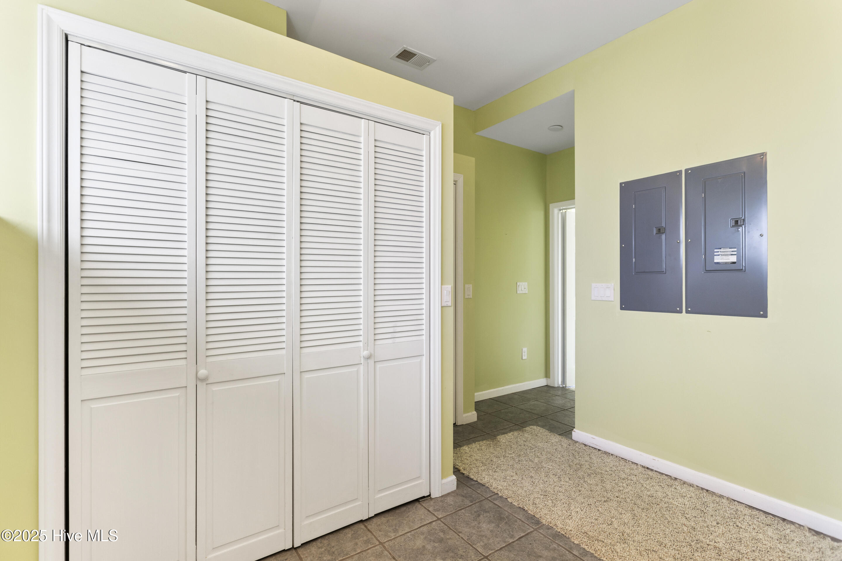 516 W Brunswick Street Property Photo 59