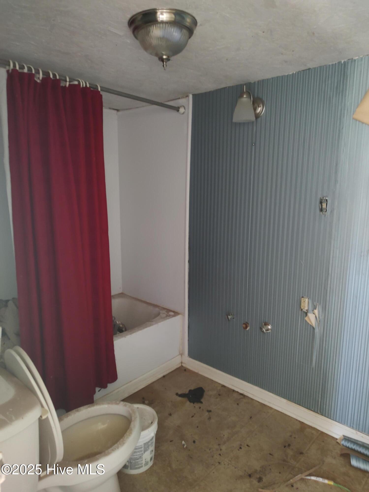 409 N Chestnut Street Property Photo 9