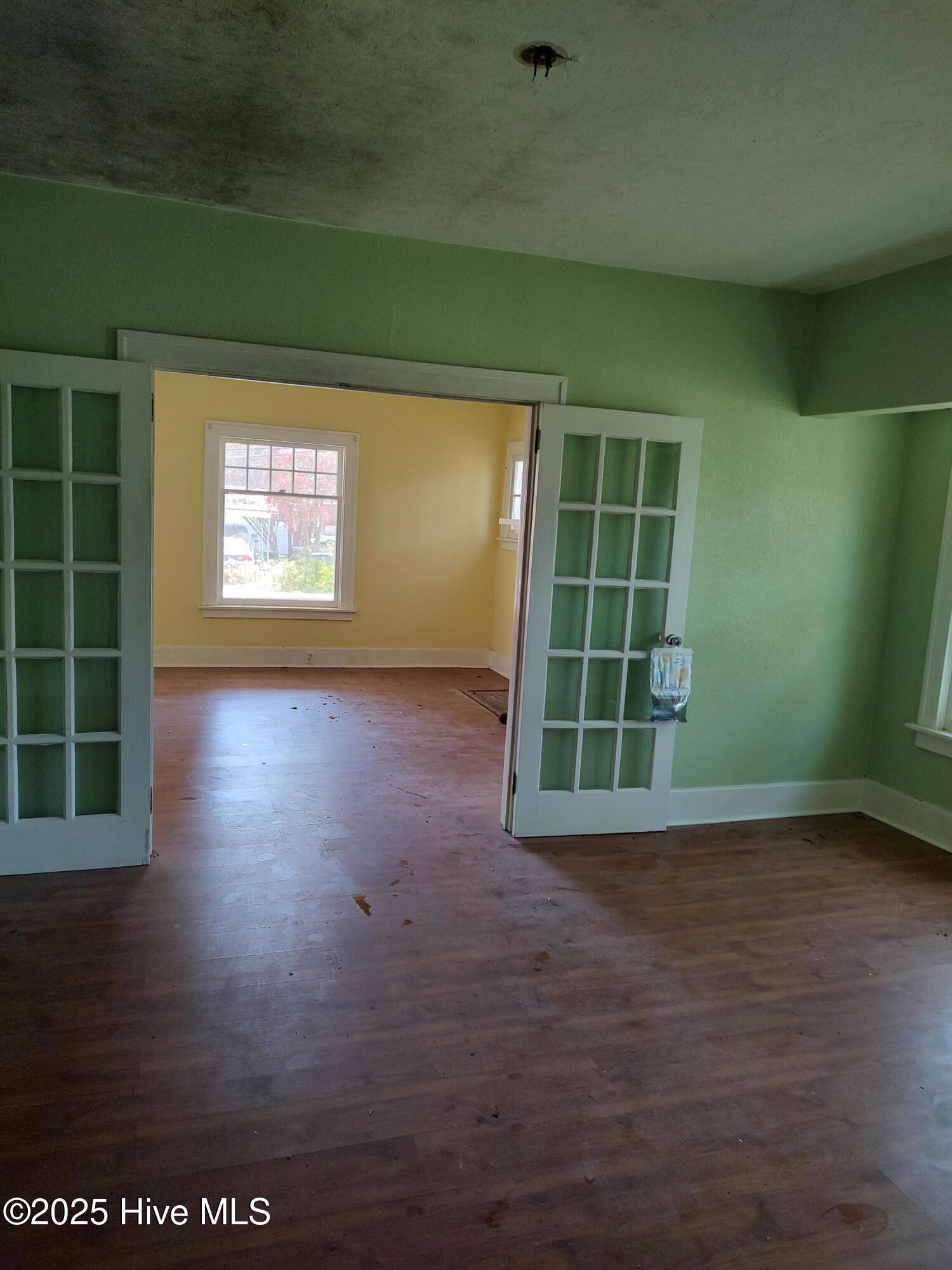 409 N Chestnut Street Property Photo 15