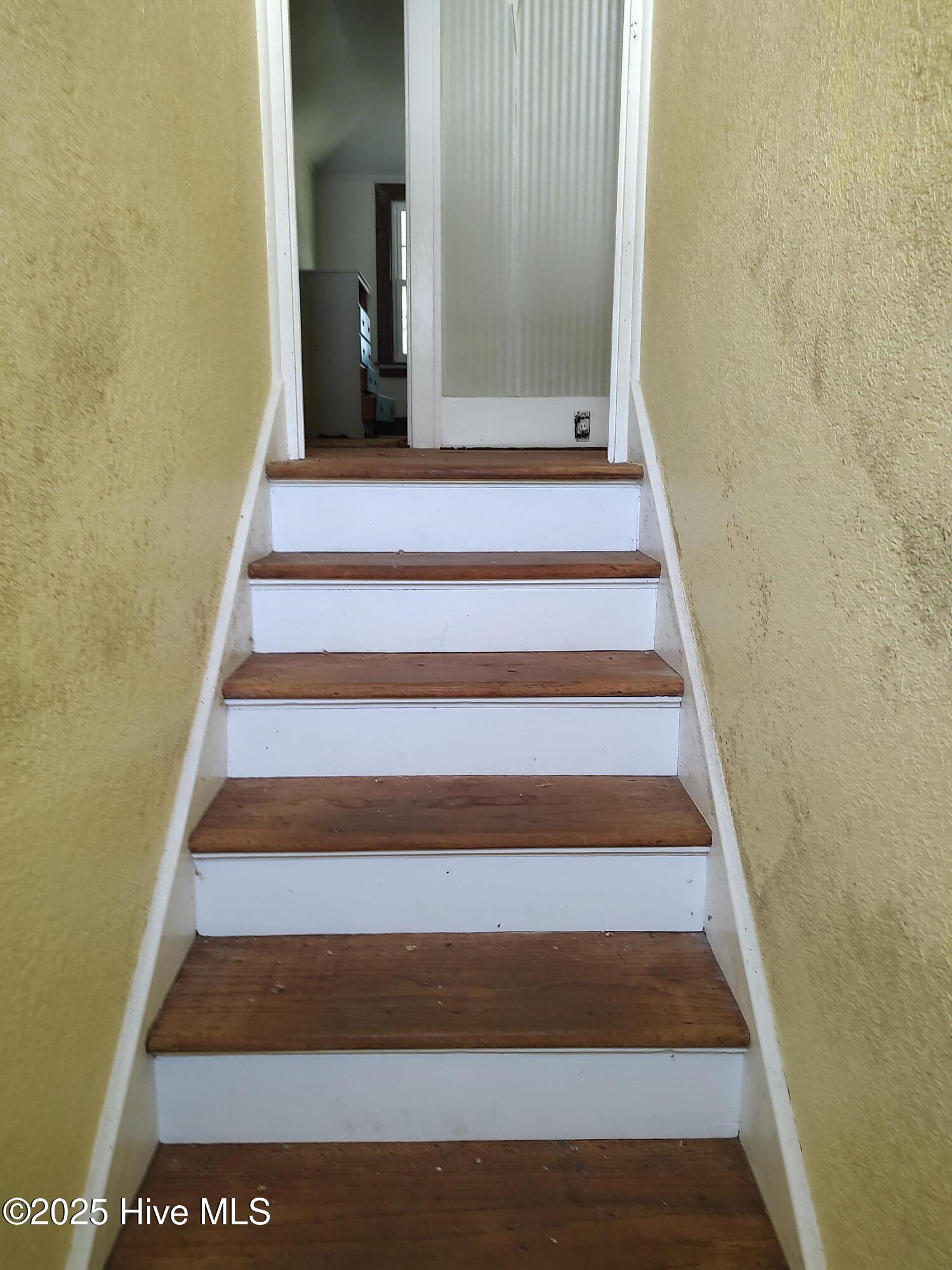 409 N Chestnut Street Property Photo 19