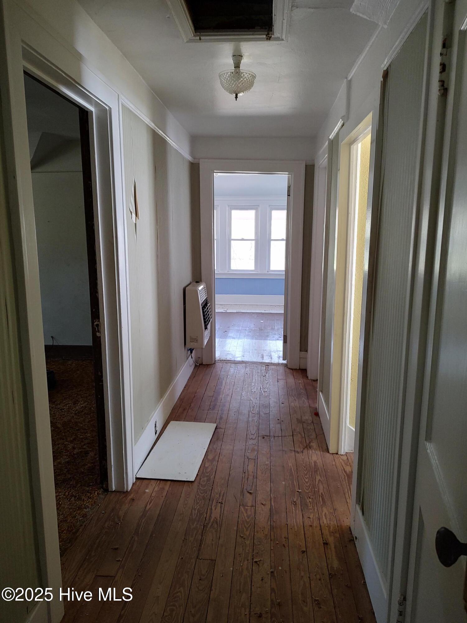 409 N Chestnut Street Property Photo 20