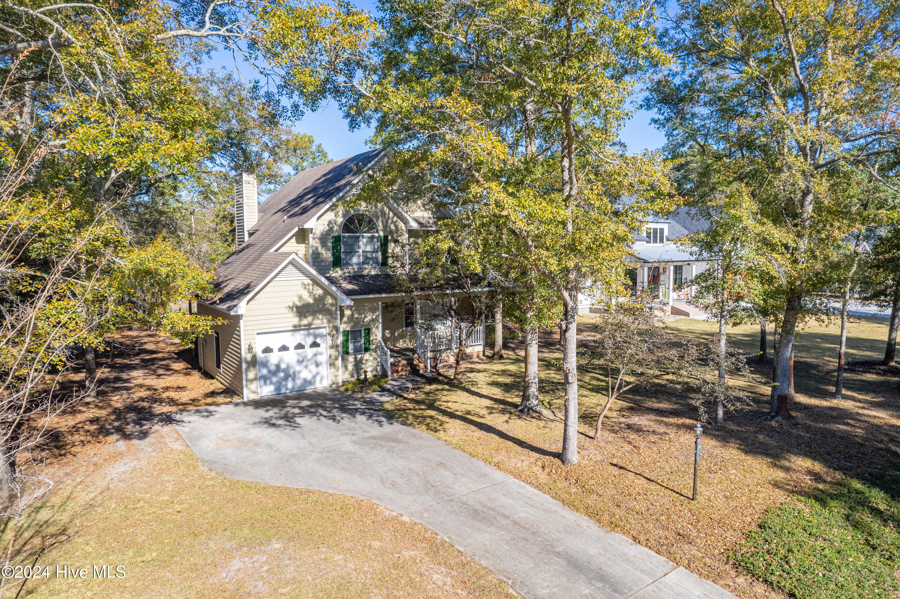 2000 Bonner Bussells Drive Property Photo 3