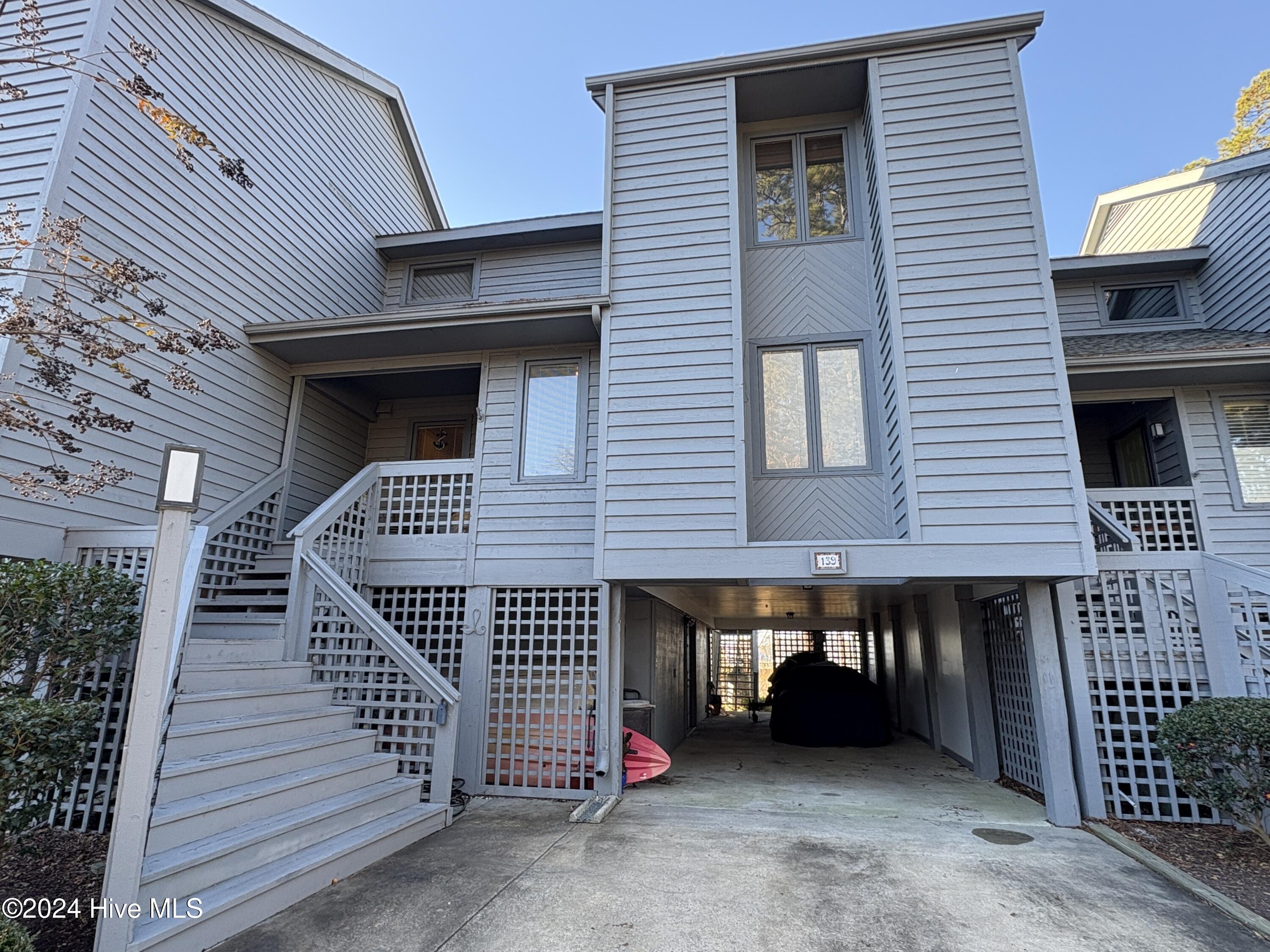 139 Paddle Wheel Circle Property Photo 1